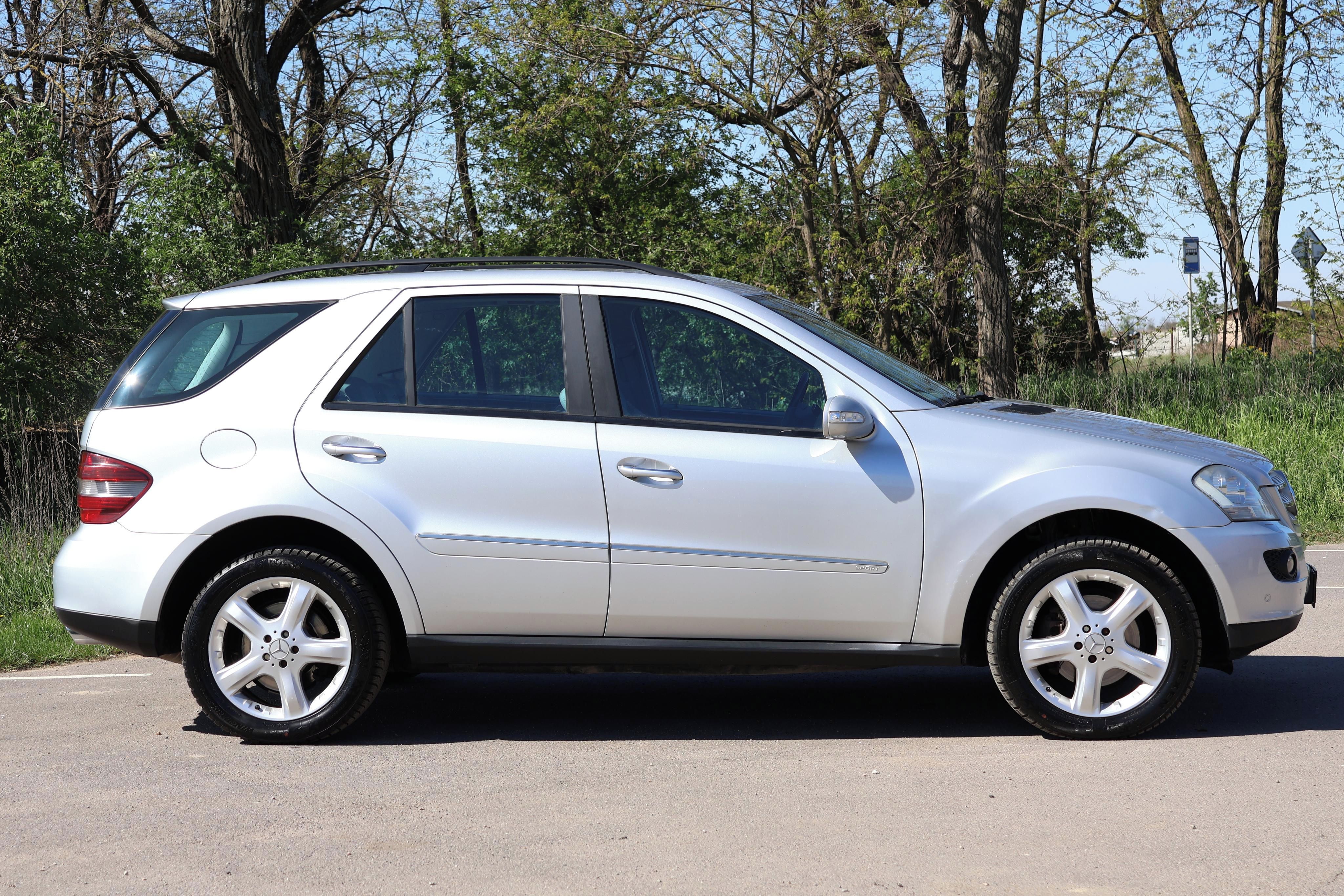 Mercedes-Benz ML, 320CDI 165kW SPORT 4MATIC VZDU - fotka 6