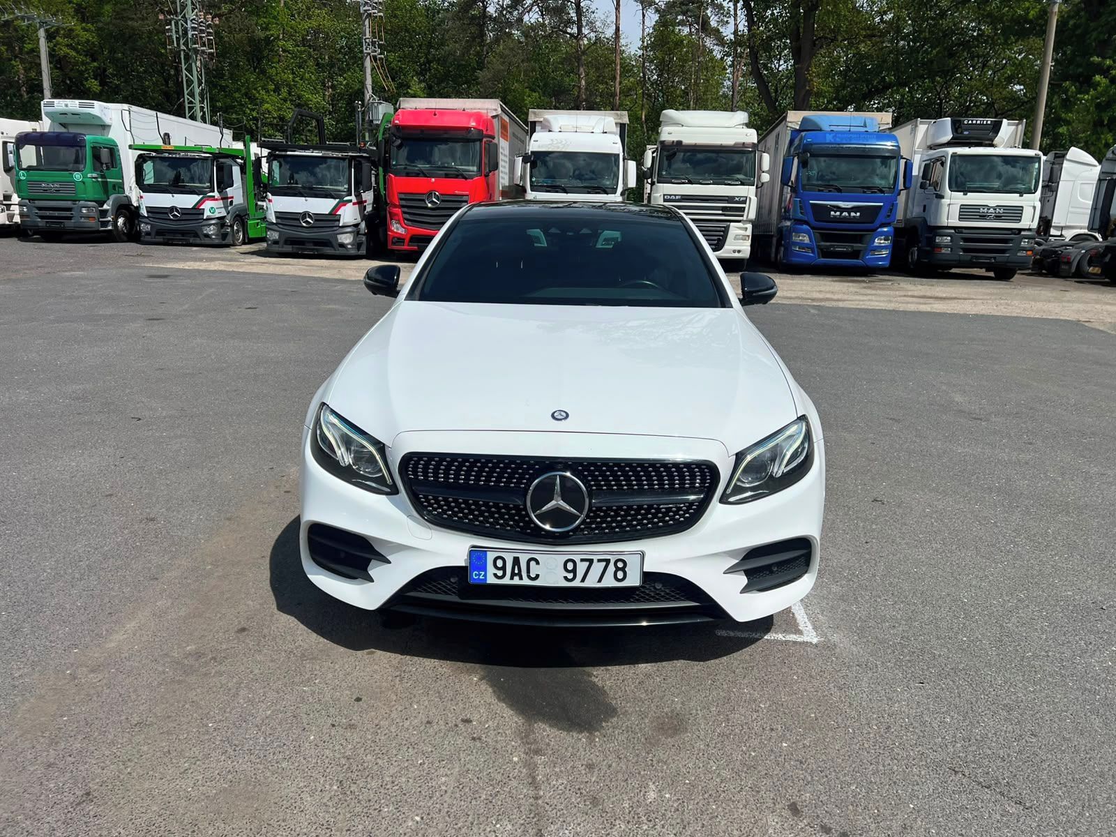 Mercedes-Benz Třídy E, AMG 43 OPTIC Autom. Pano, HUD - fotka 3