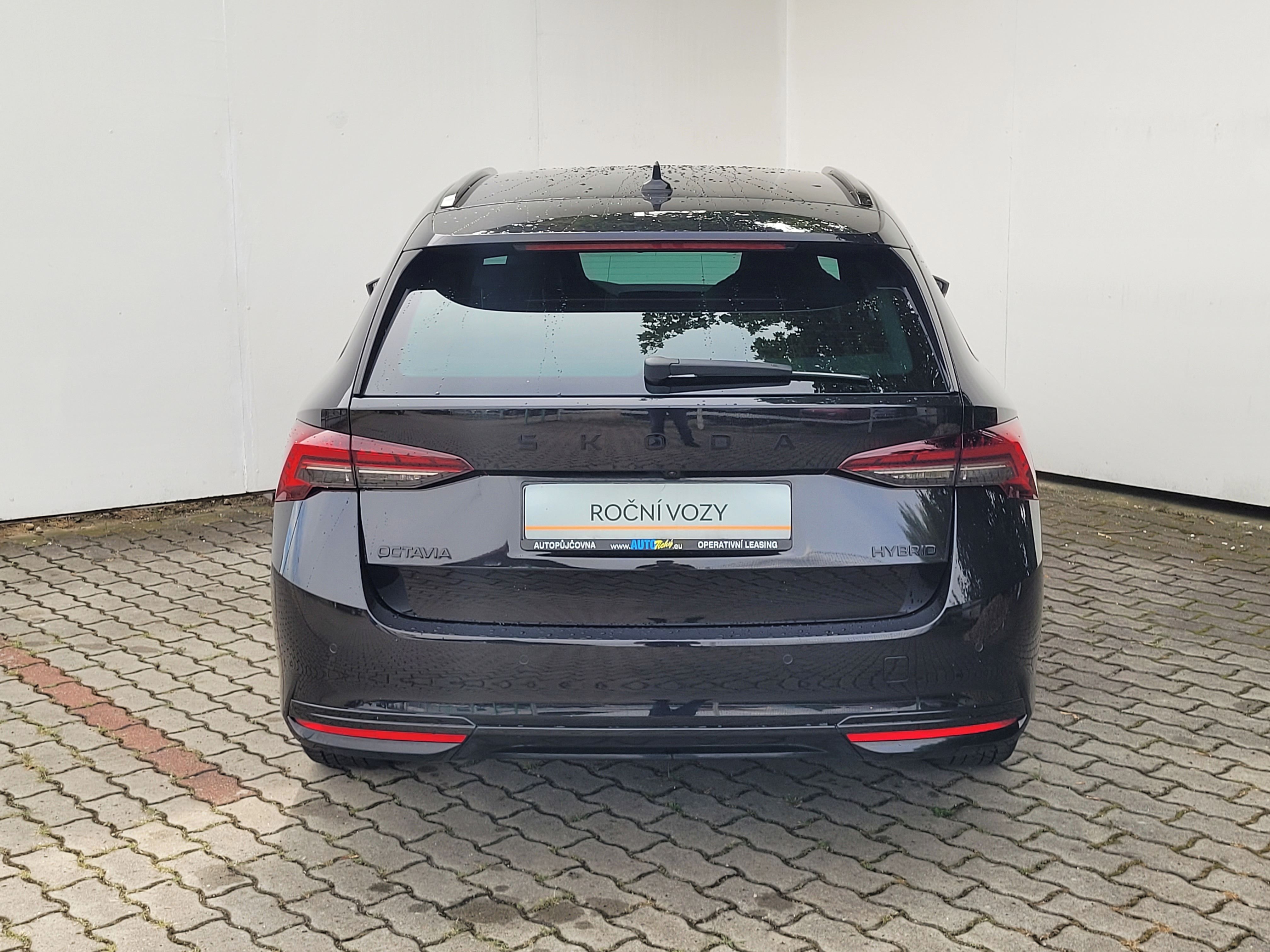 Škoda Octavia, 1.5 TSI 110 kW DSG SportLine - fotka 6