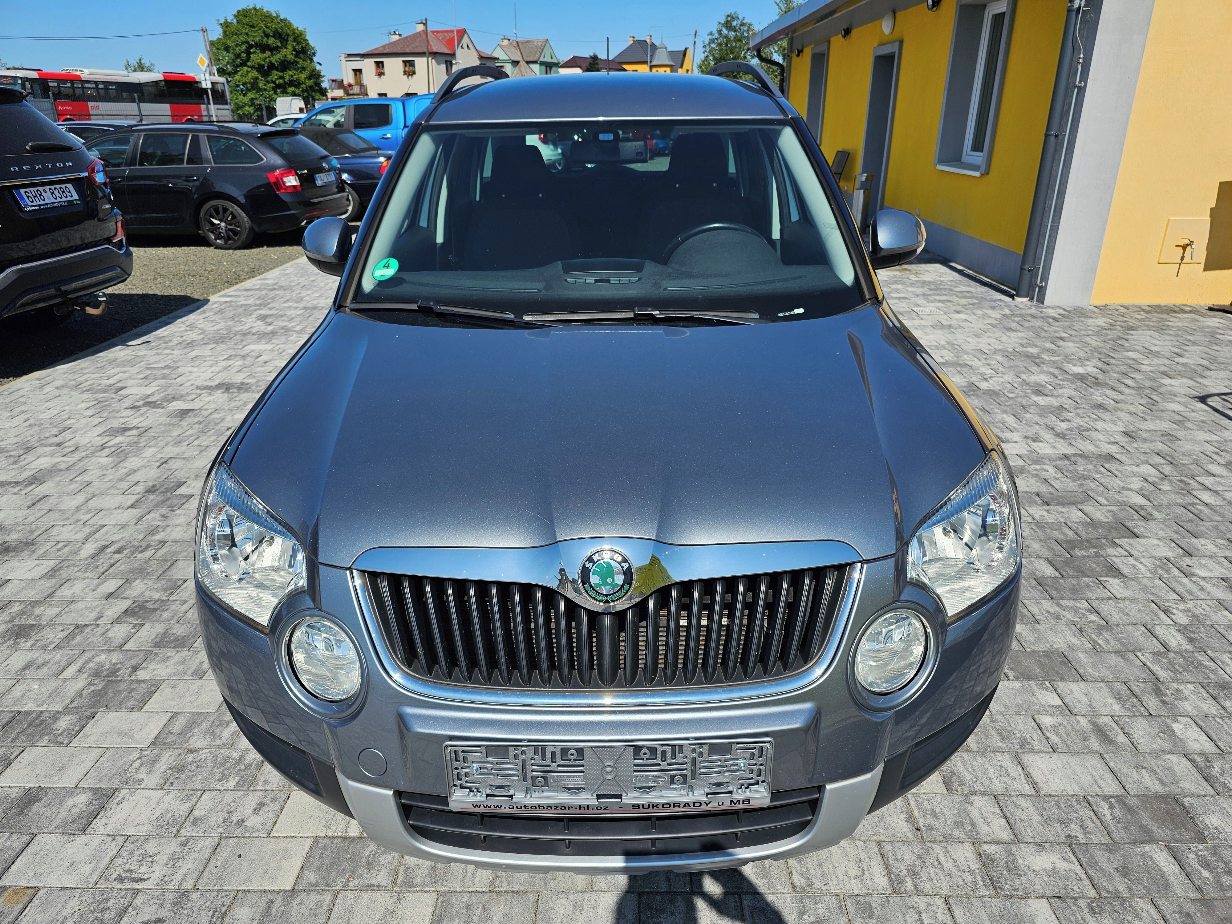 Škoda Yeti, 1.2 TSI, Ambit, DSG, 102 000KM - fotka 2