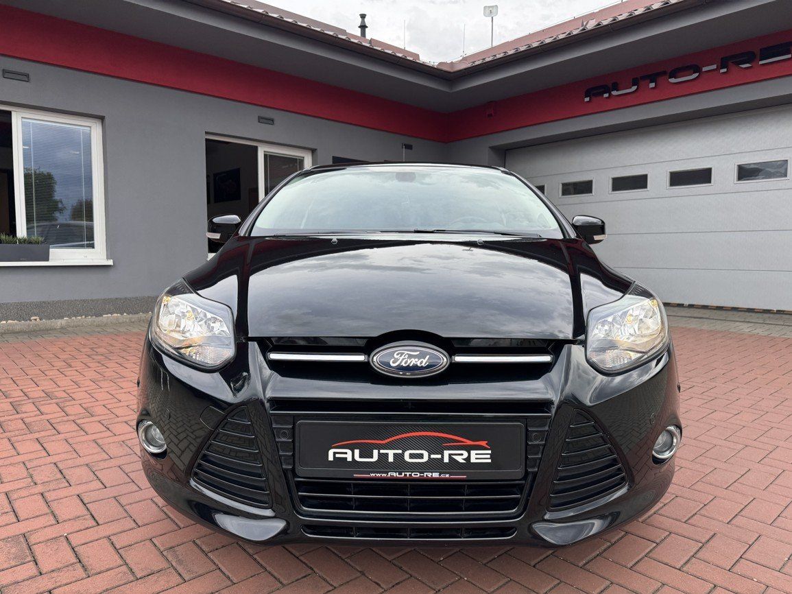 Ford Focus, 1.6Ti-VCT 92kW Navi Digi Klima - fotka 5