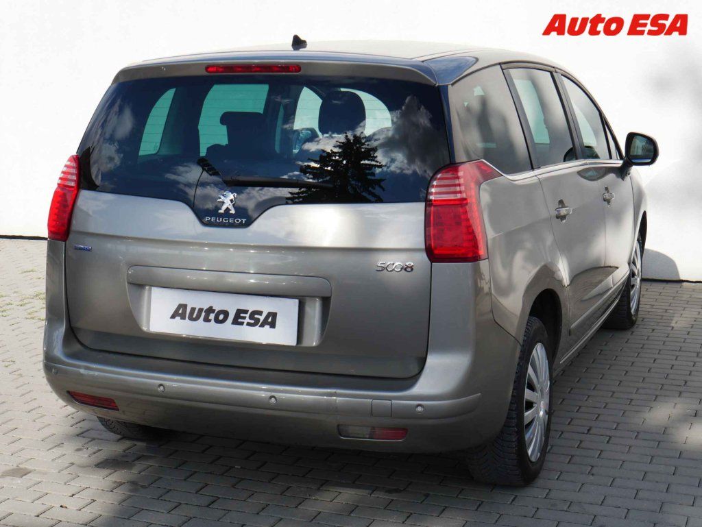 Peugeot 5008, 1.6HDI,2.maj,ČR - fotka 4