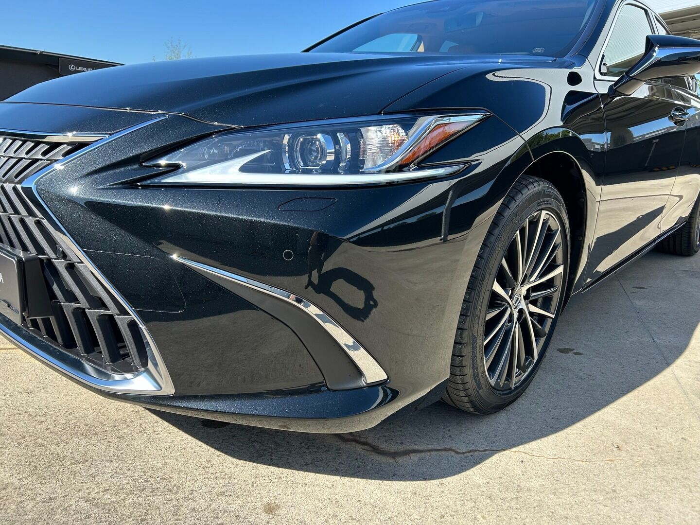 Lexus ES, 300h 2.5 HEV BUSINESS EDITION - fotka 5