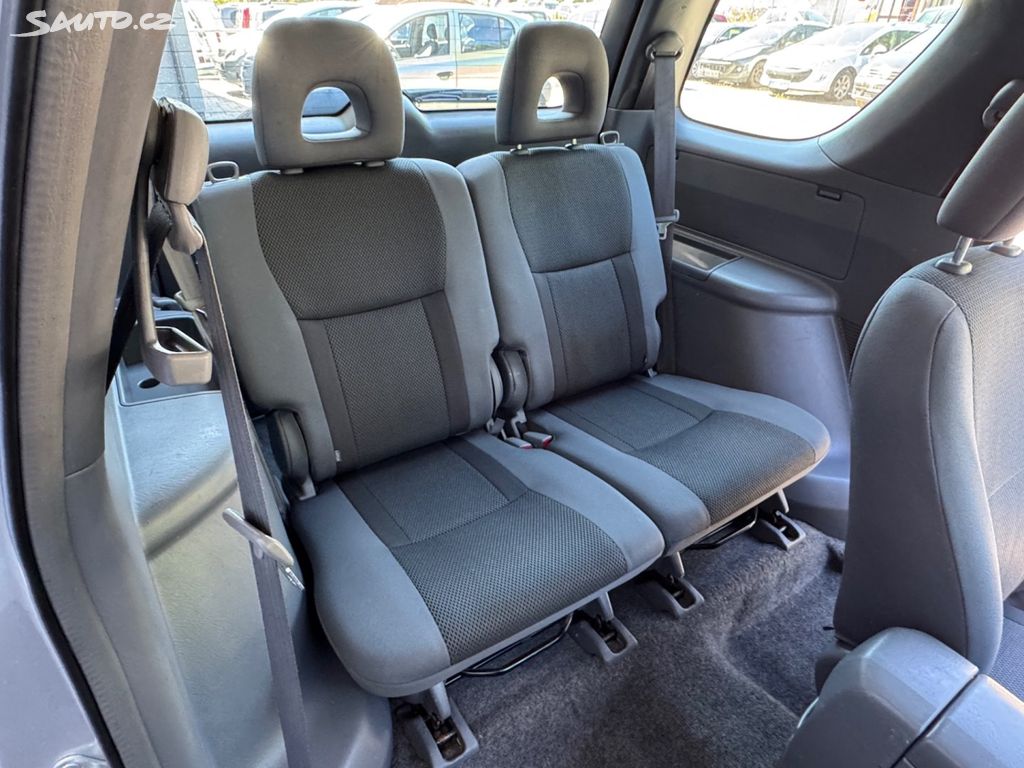 Toyota RAV4 2.0 D-4D 116 ch 4x4 • 3 portes • Boîte manuelle • Clim