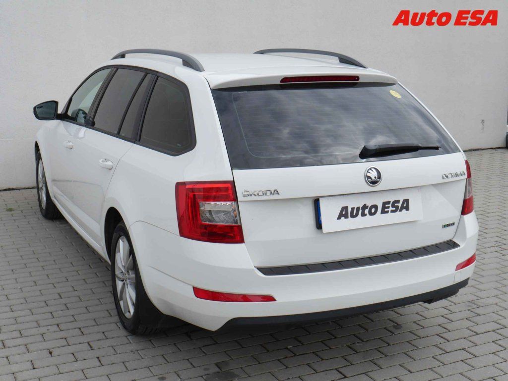 Škoda Octavia, 1.4G-Tec,ČR - fotka 6