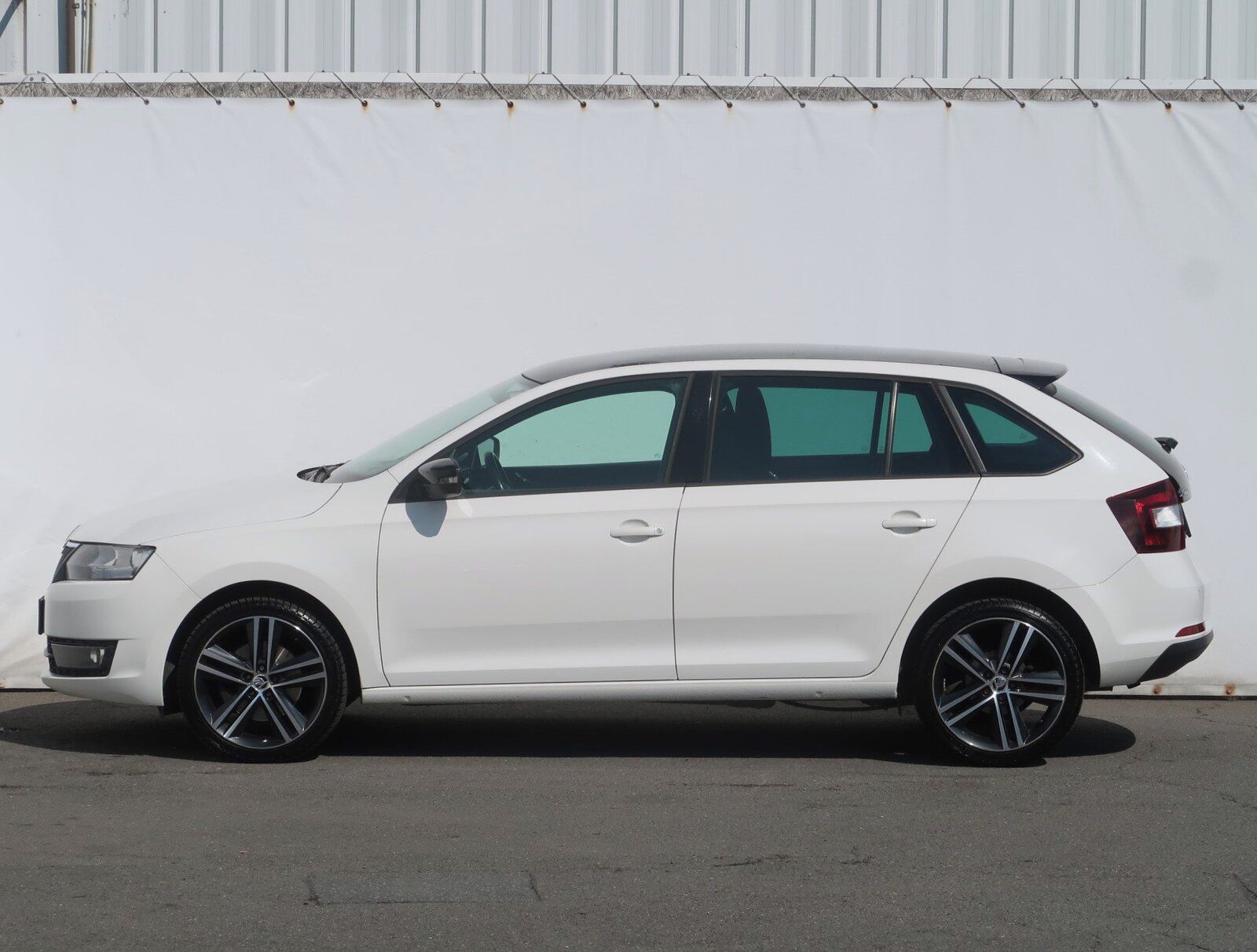 Škoda Rapid, 1.4 TSI, Automat, Navi - fotka 3