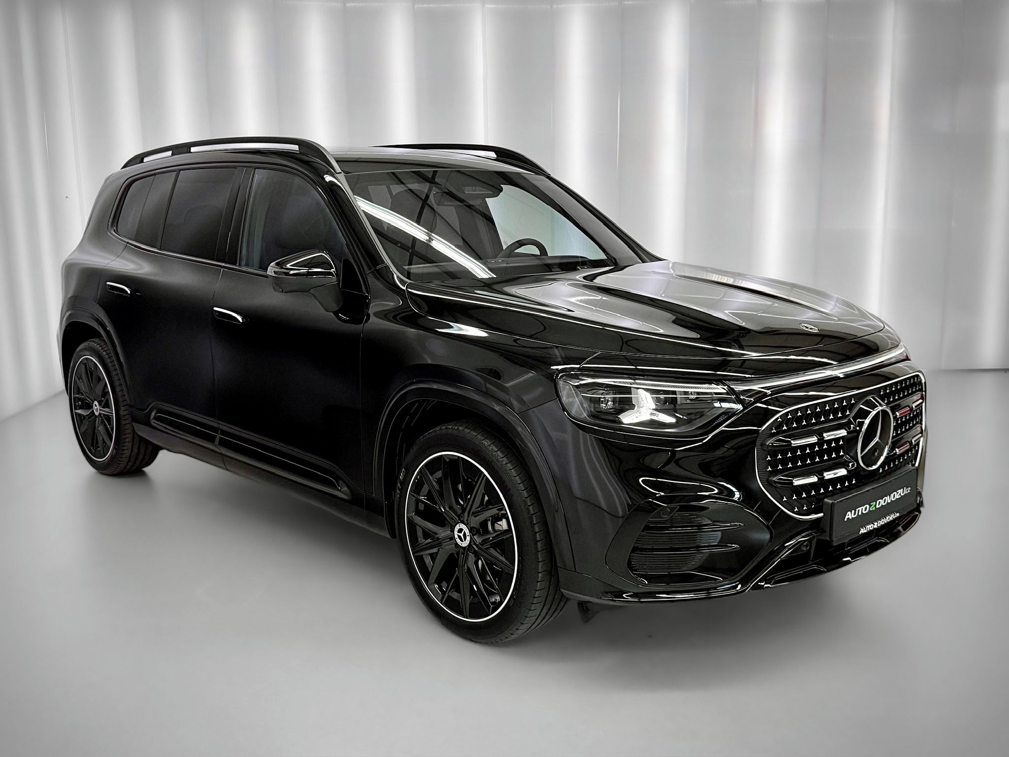 Mercedes-Benz GLB, 8G-eDCT 4MATIC AMG, PANORAMA, - fotka 3