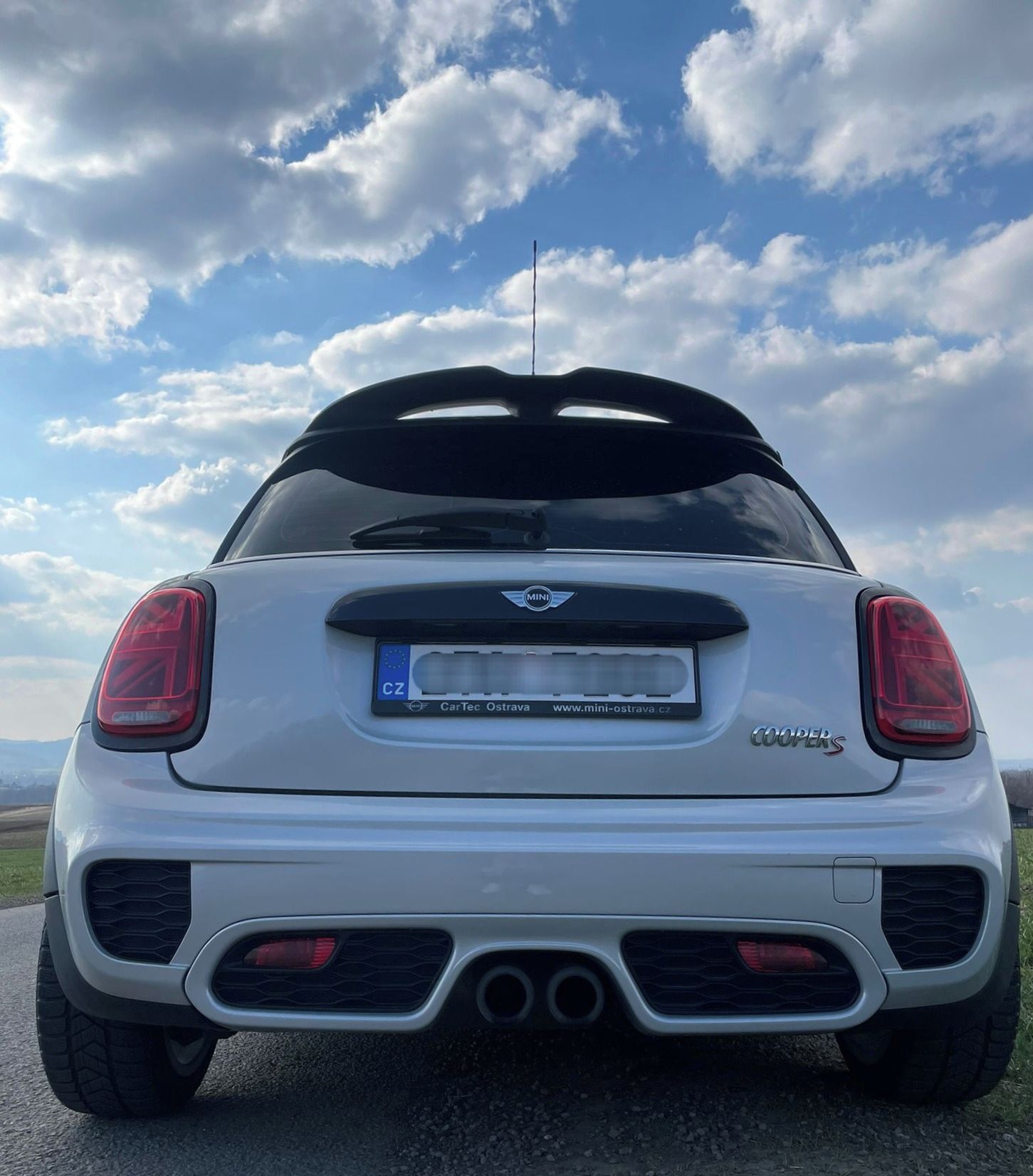 Mini Cooper S - fotka 4