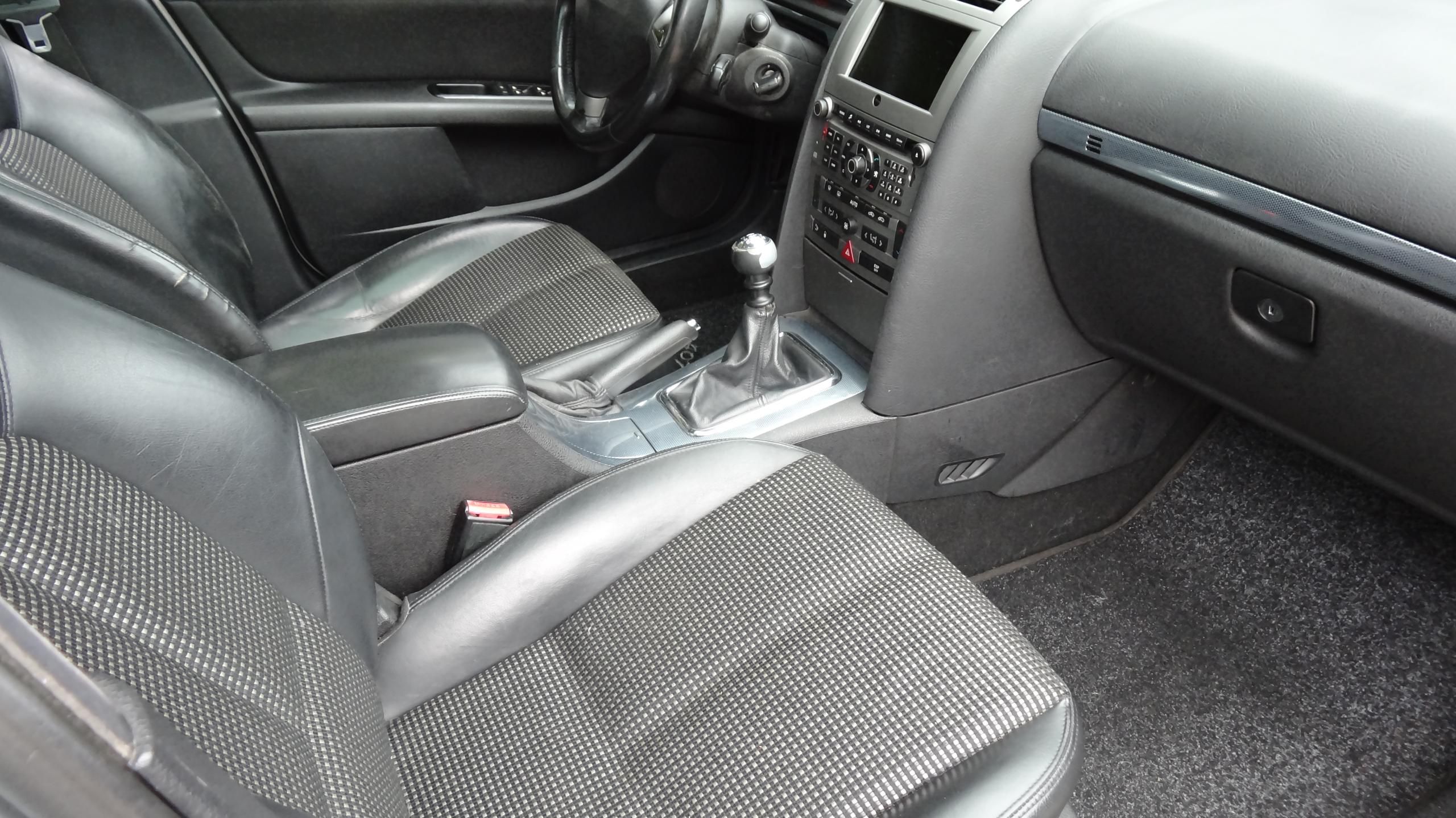 Peugeot 407, 407 SW kom. 2.0TDi Navi, 100kW - fotka 6