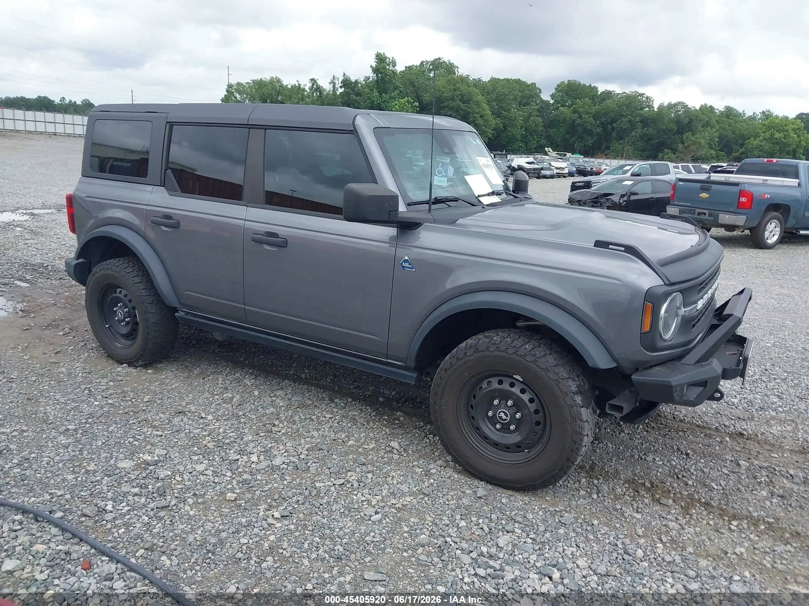 Ford Bronco, Auto na cestě - fotka 2