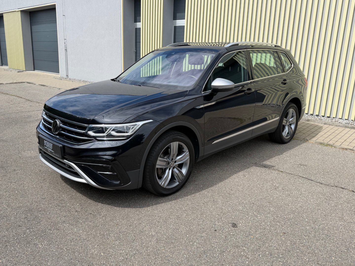Volkswagen Tiguan Allspace, 2.0TSi 140kW 4x4! 7 míst! HL - fotka 2
