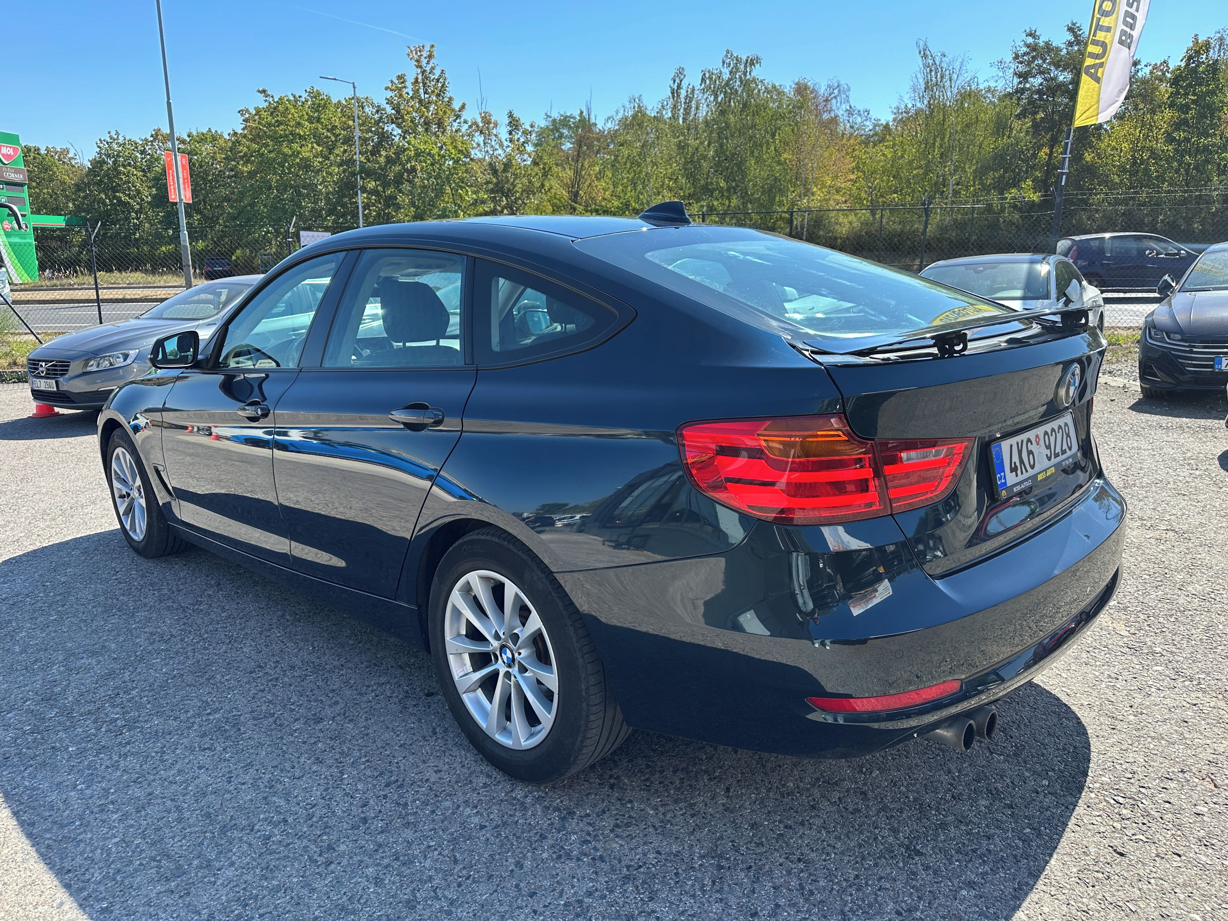 BMW Řada 3 - fotka 6