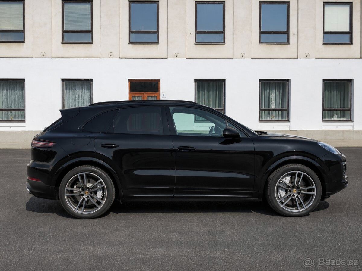 Porsche Cayenne, Turbo 4.0 V8, - fotka 3