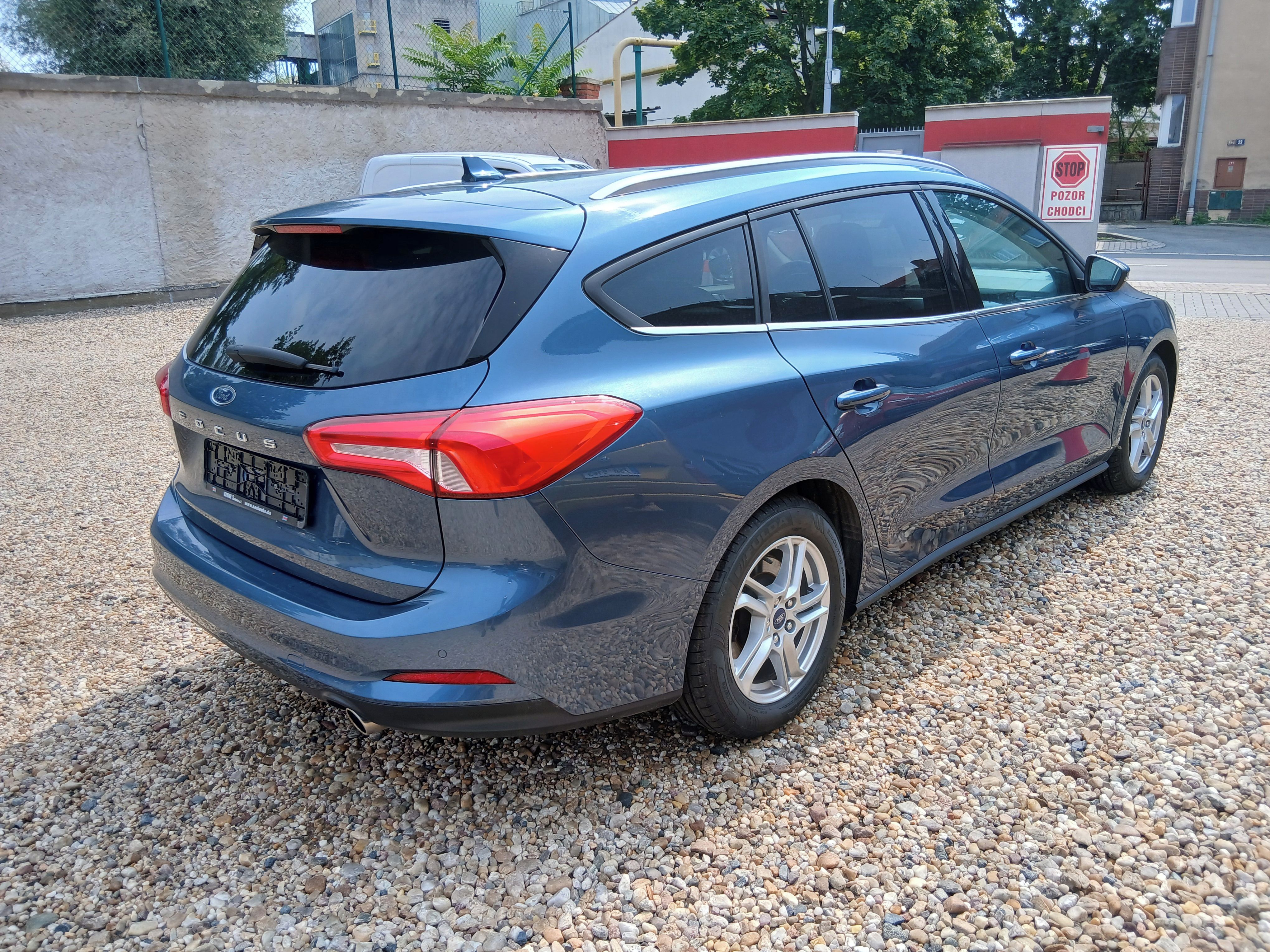 Ford Focus, 1.5TDCi 88KW Kombi S.Kniha +Zi - fotka 5