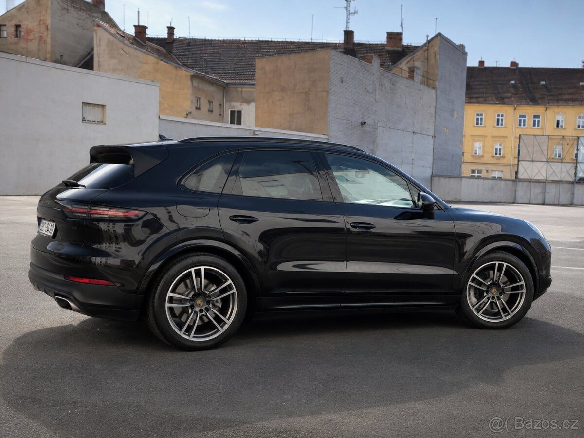 Porsche Cayenne, Turbo 4.0 V8, - fotka 2