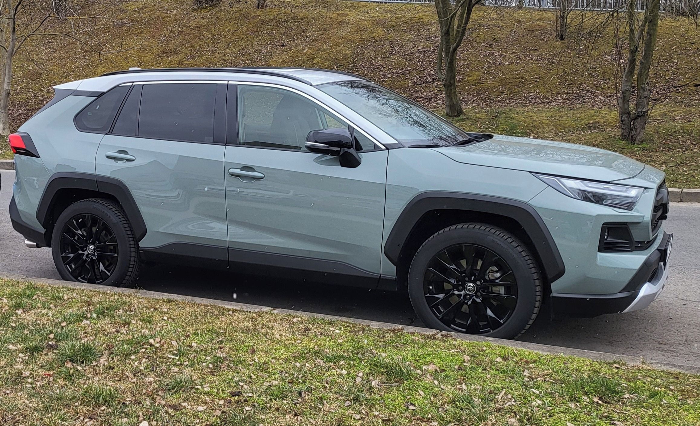 Toyota Rav4, SUV AWD 2,5 Hybrid (222 k)