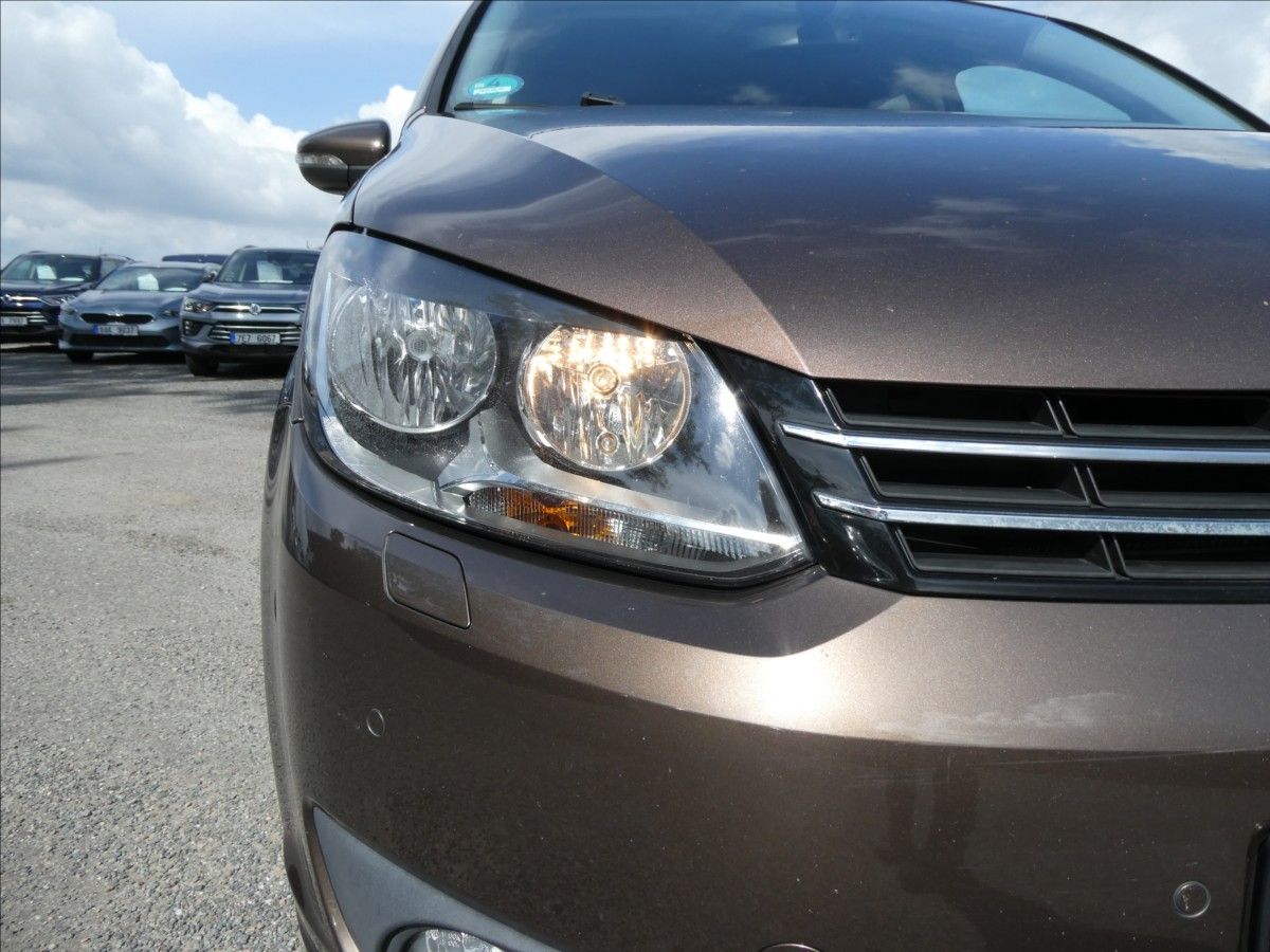 Volkswagen Touran, 1,6 TDi 77kW CUP,7.míst,naviga - fotka 5