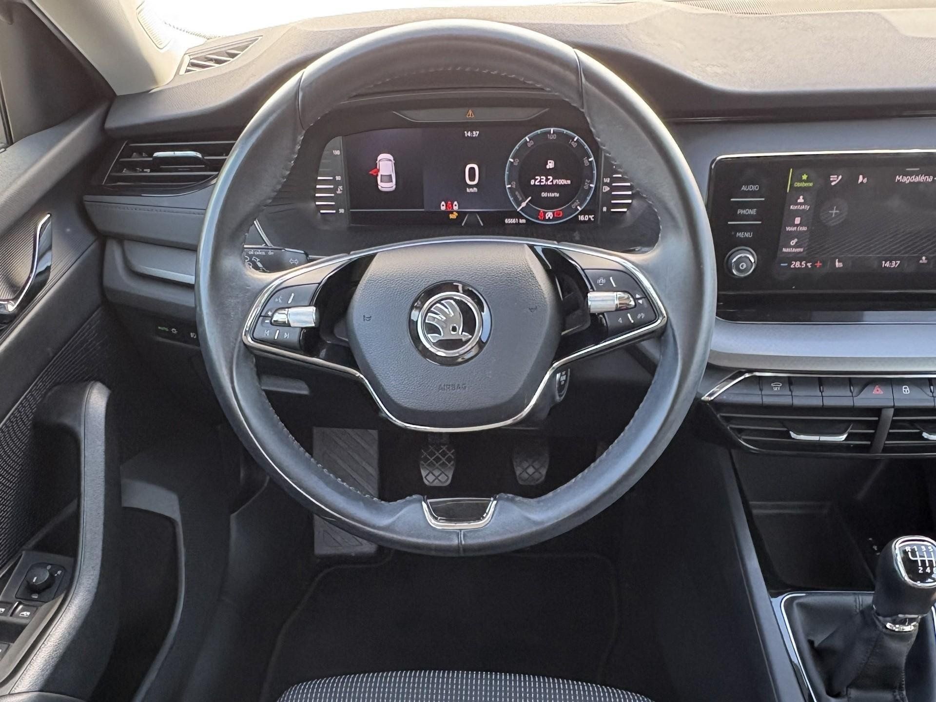 Škoda Octavia, Octavia 2.0 TDI 85kW Ambition - fotka 5