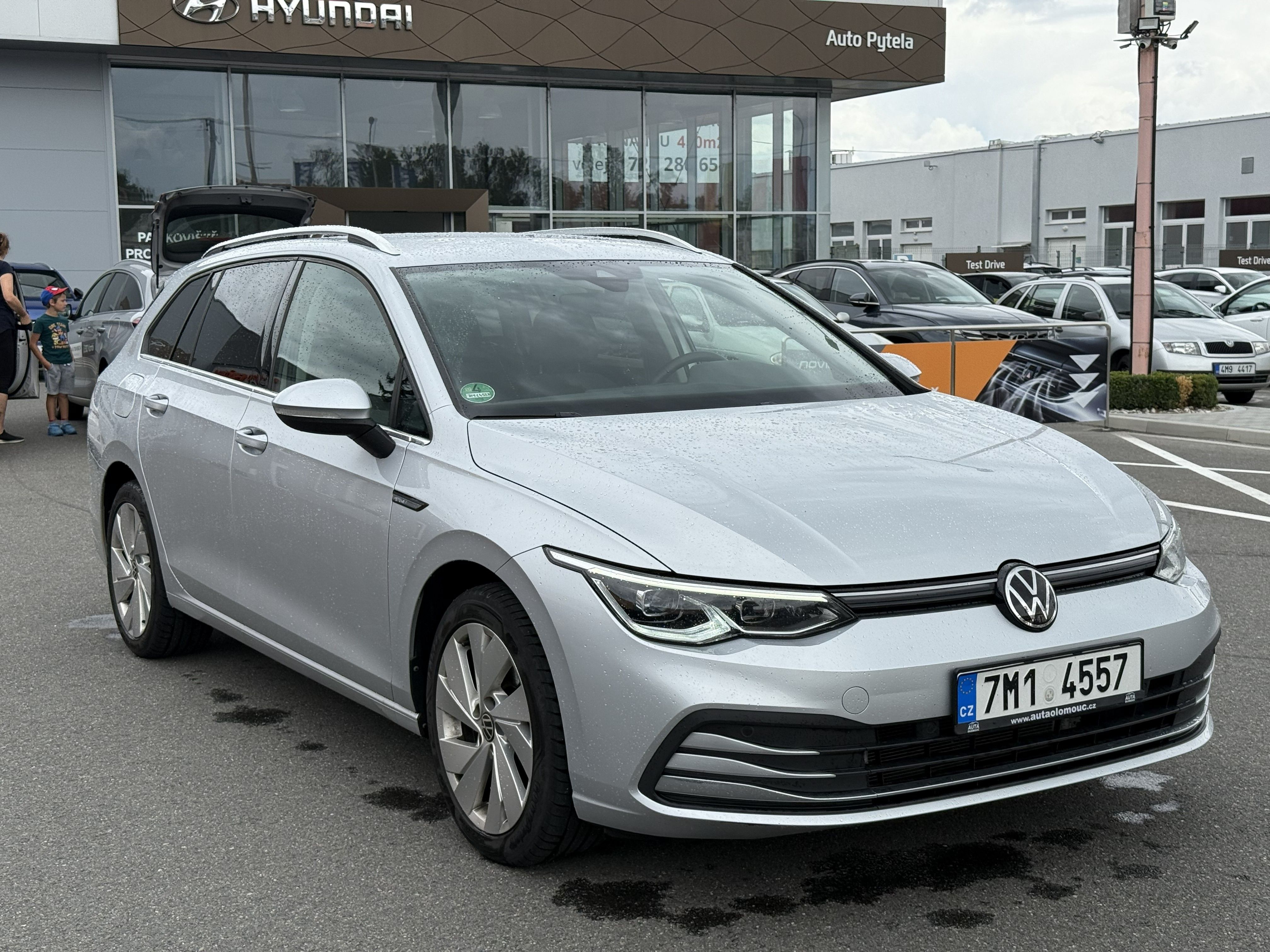 Volkswagen Golf, 1.5tsi Variant Style - fotka 2