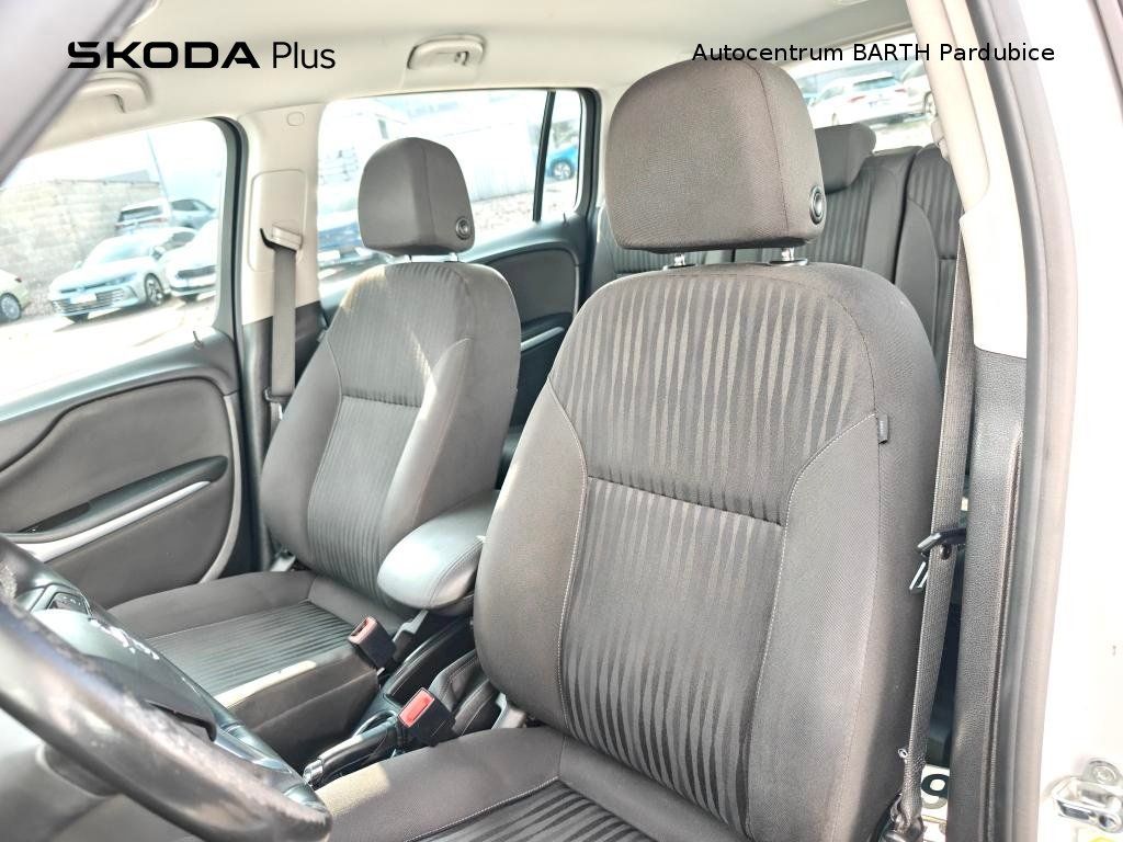 Opel Zafira, 1,6 Turbo / 100 kW / Man. - fotka 6
