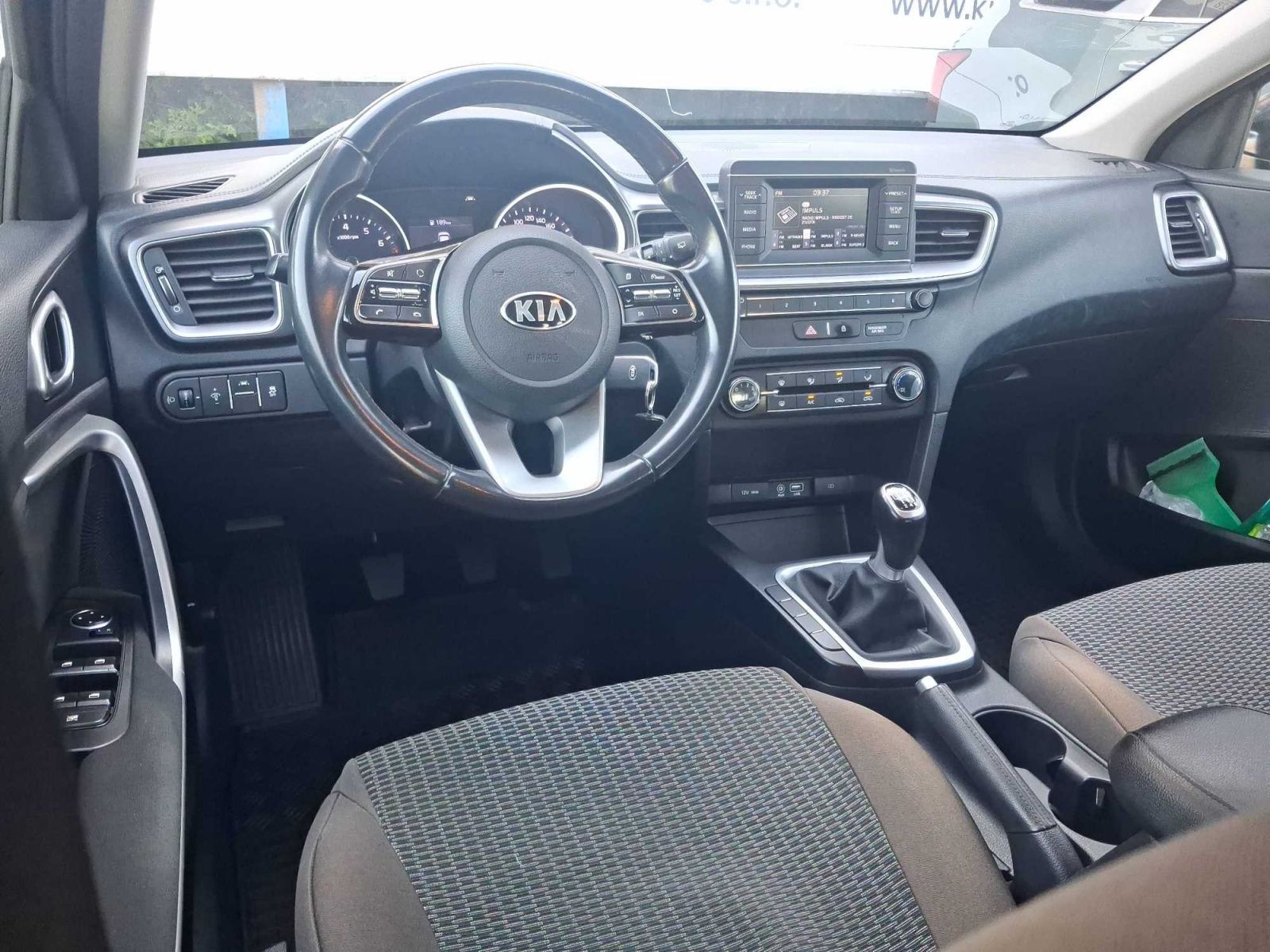 Kia Cee´d, 1.4 CVVT, ČR,1.maj, Klima - fotka 3