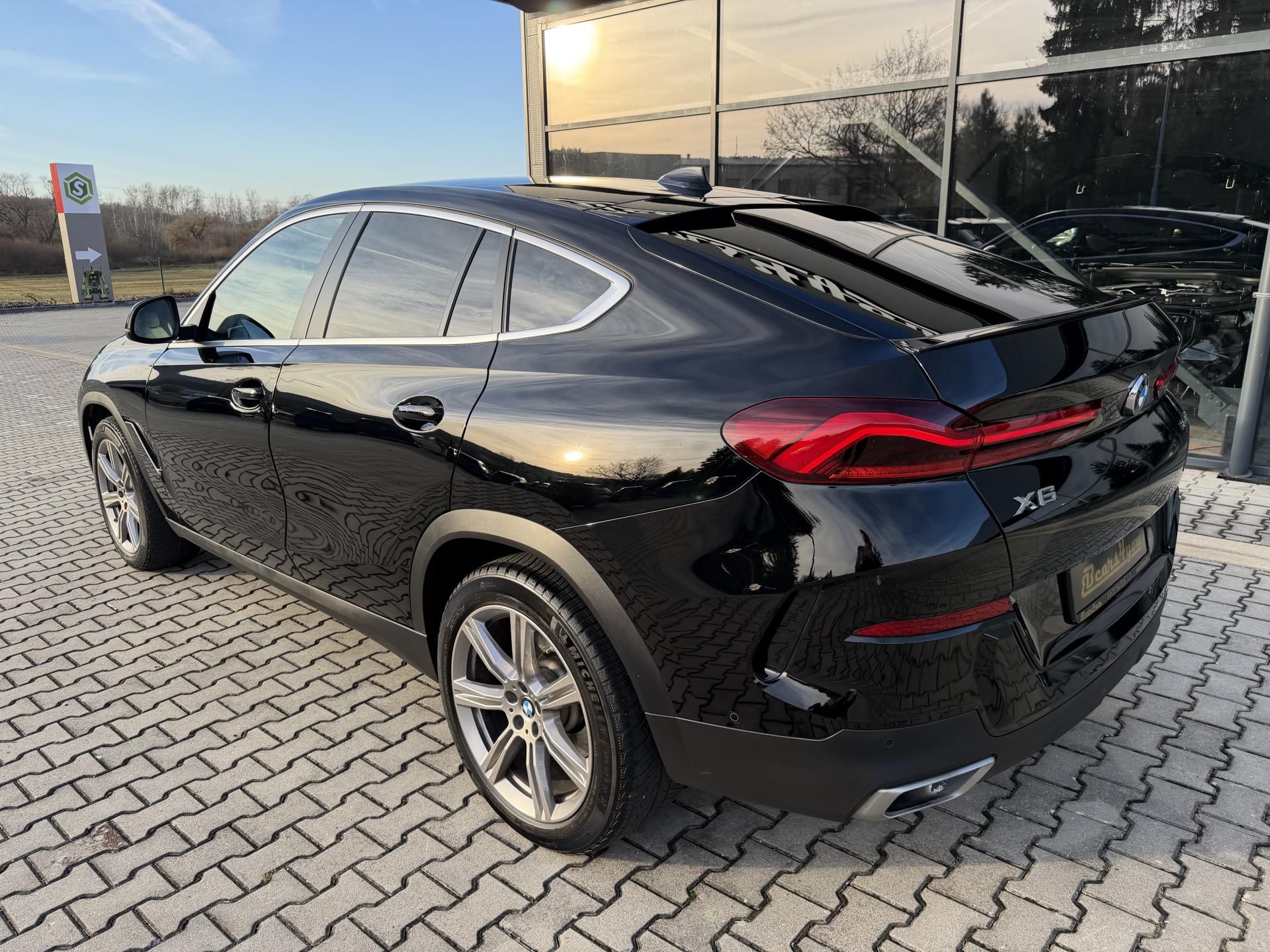 BMW X6, 30XD 210kW LASER TZ R20 CZ!!!! - fotka 4