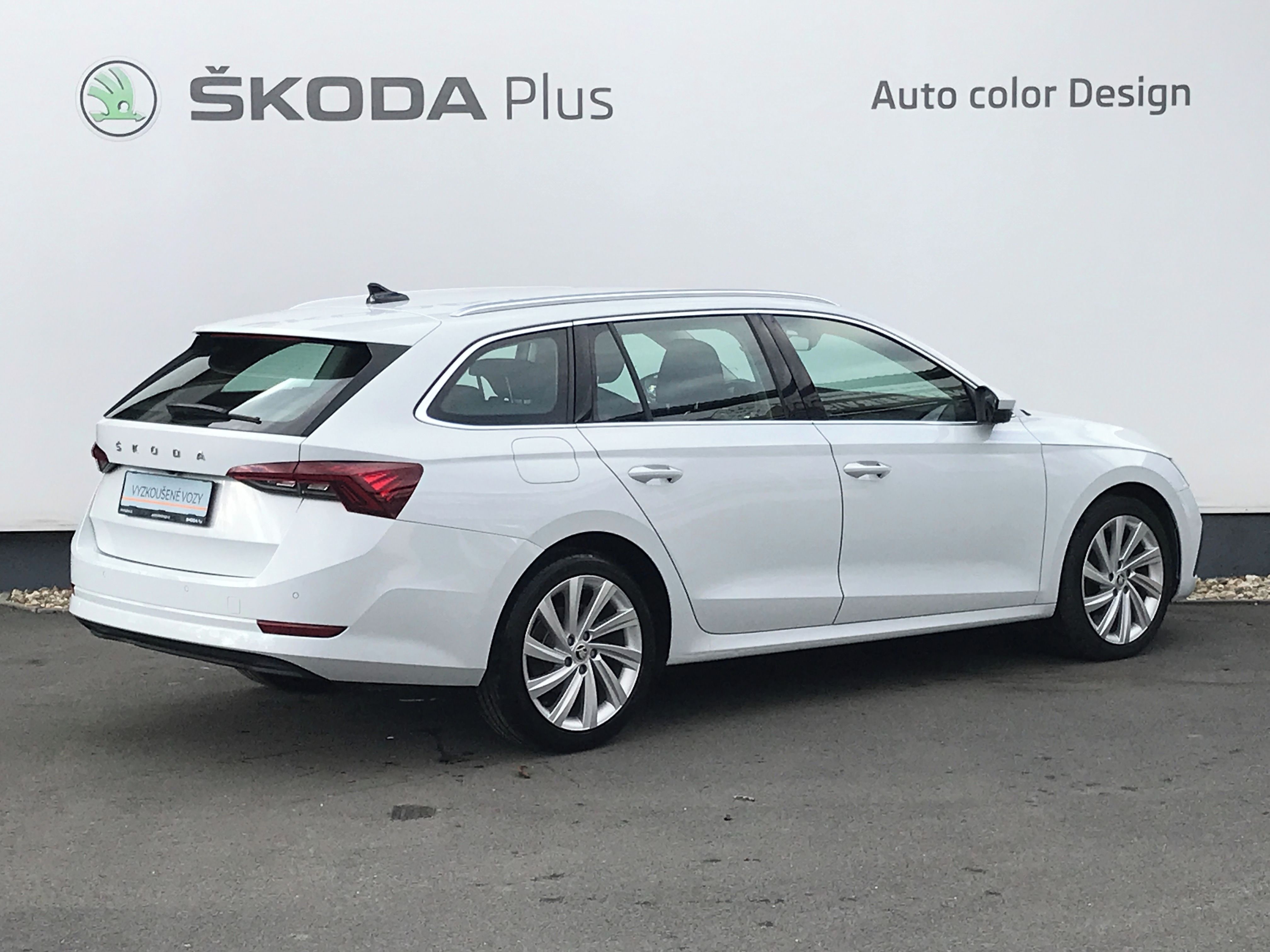 Škoda Octavia, TDi 85kW Style+MATRIX+TAŽNÉ - fotka 2