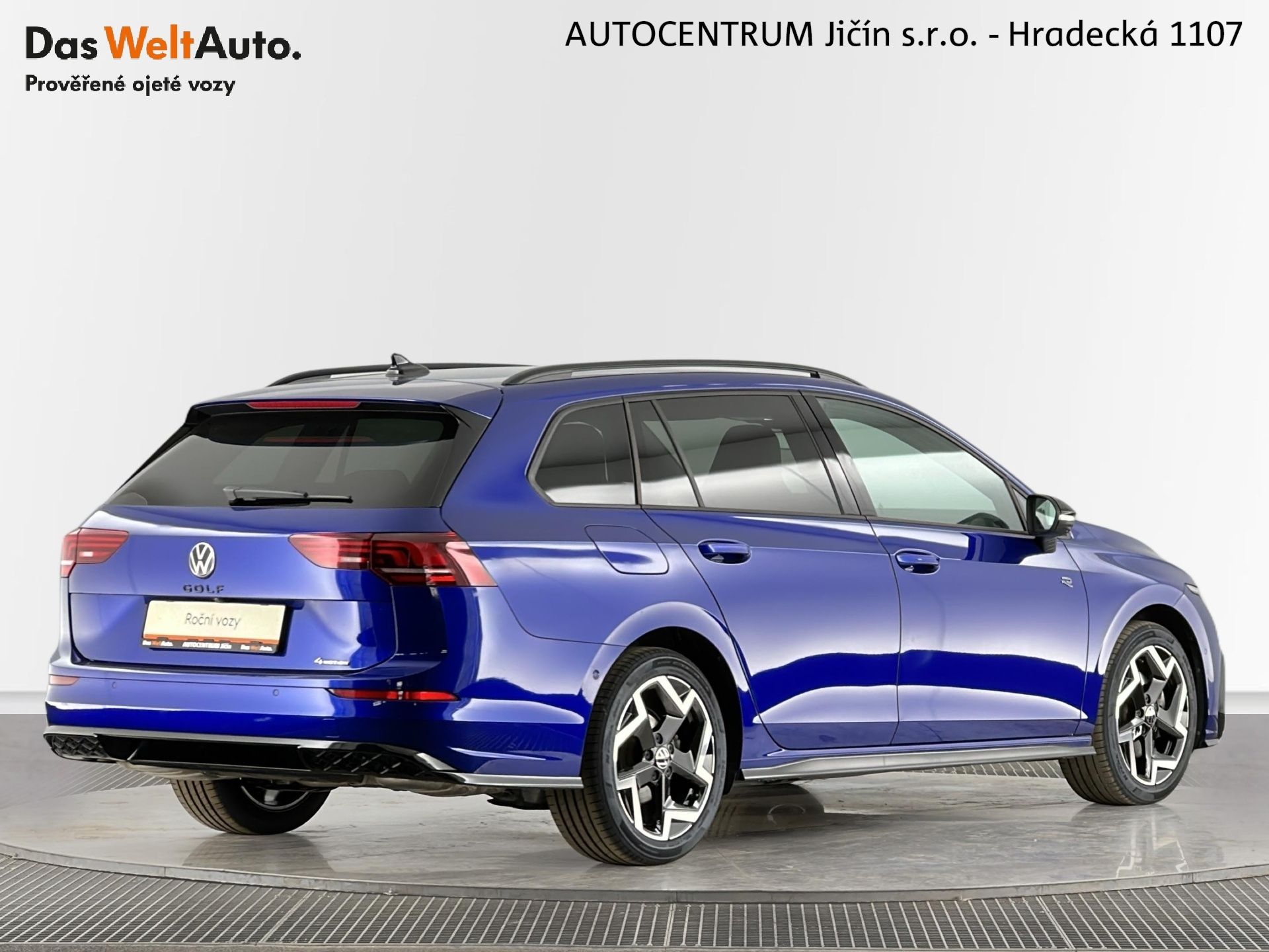 Volkswagen Golf, R-Line 2.0 TSI 150kW 4Motion D - fotka 2