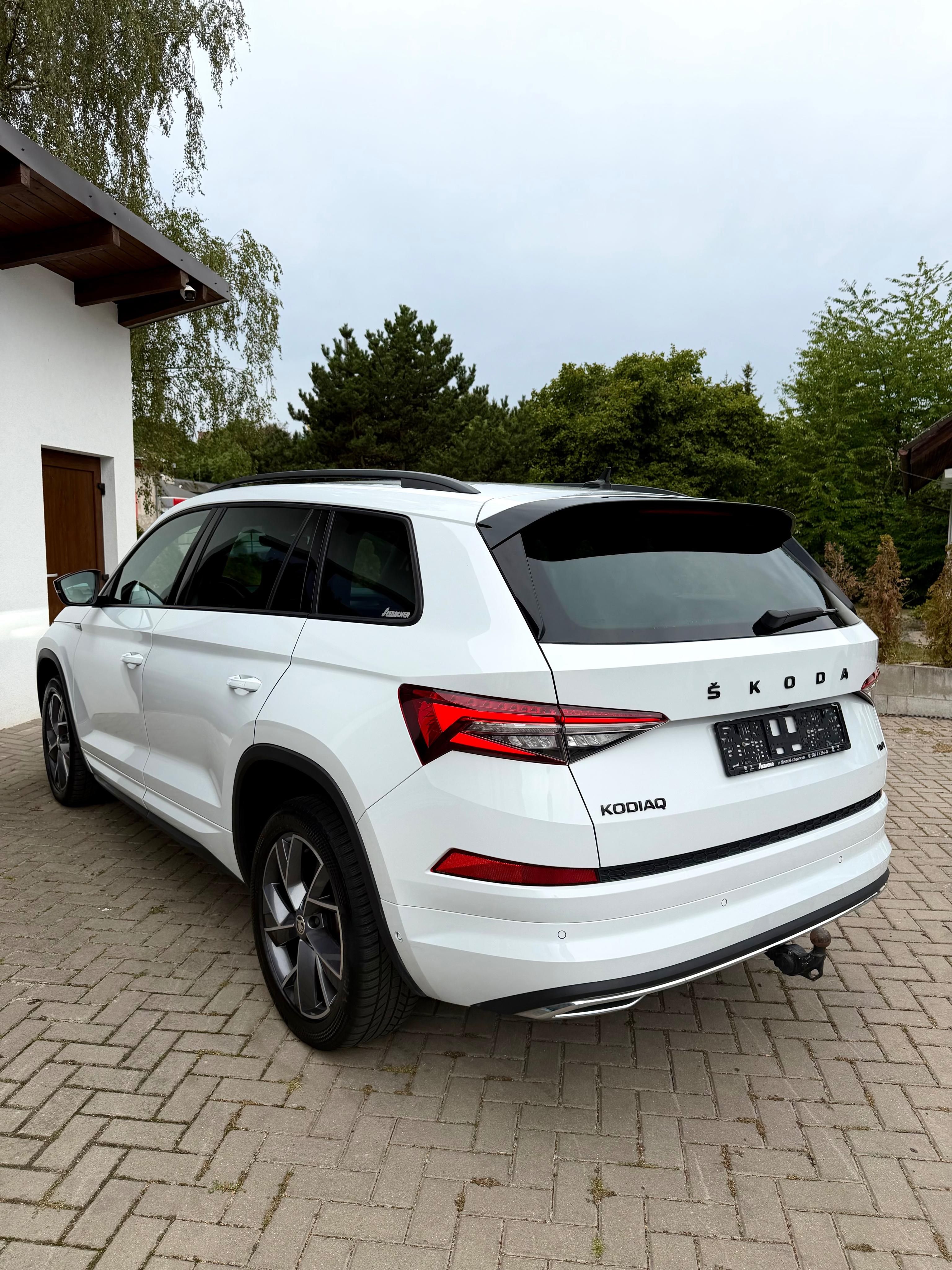 Škoda Kodiaq, SPORTLINE 4x4 NEZ. TOP. DCC - fotka 5