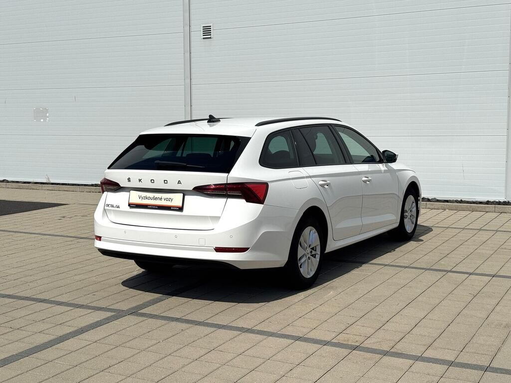Škoda Octavia, Ambition 2.0 TDI 85 kW - fotka 5