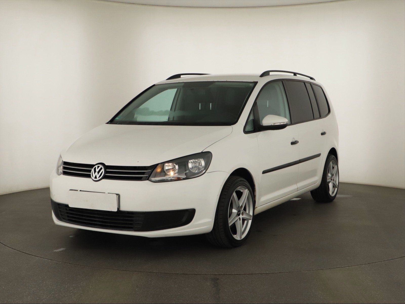 Volkswagen Touran, 1.6 TDI, 7 míst - fotka 2