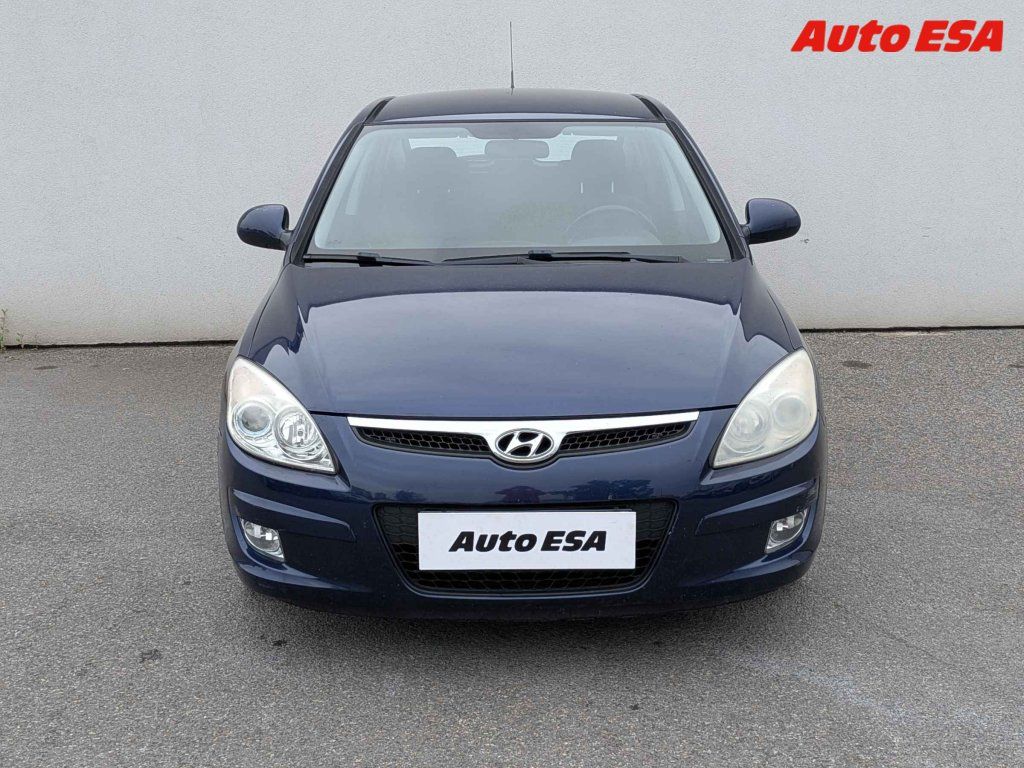 Hyundai i30, 1.4i,ČR,AC,tažné - fotka 2