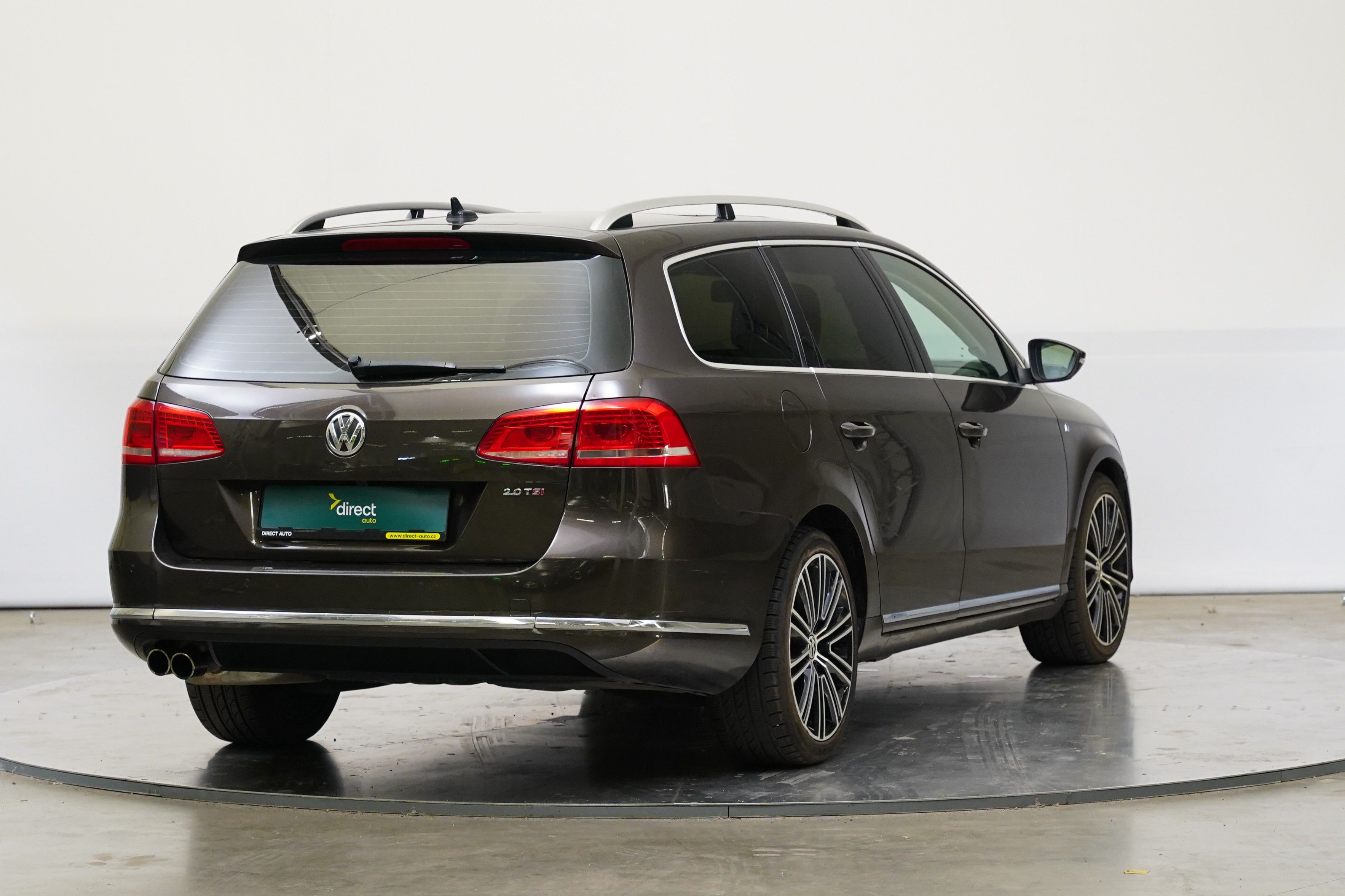 Volkswagen Passat, 2.0 TSI 155 kW Exclusive - fotka 2