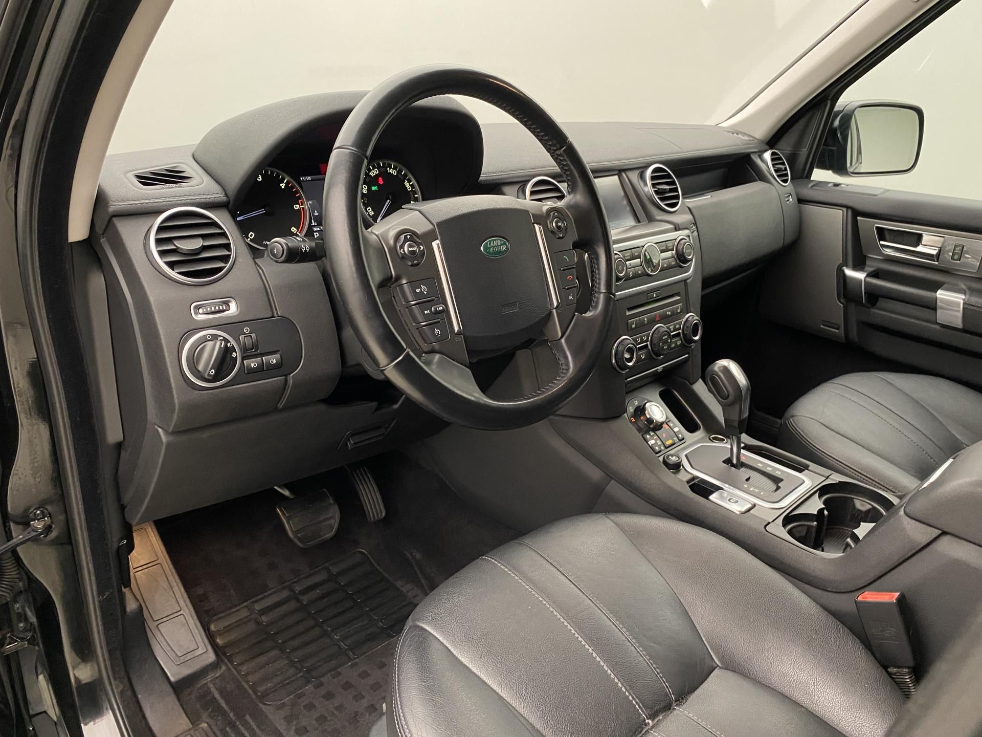 Land Rover Discovery, 4 SDV6 SE AWD AUT CZ - fotka 4