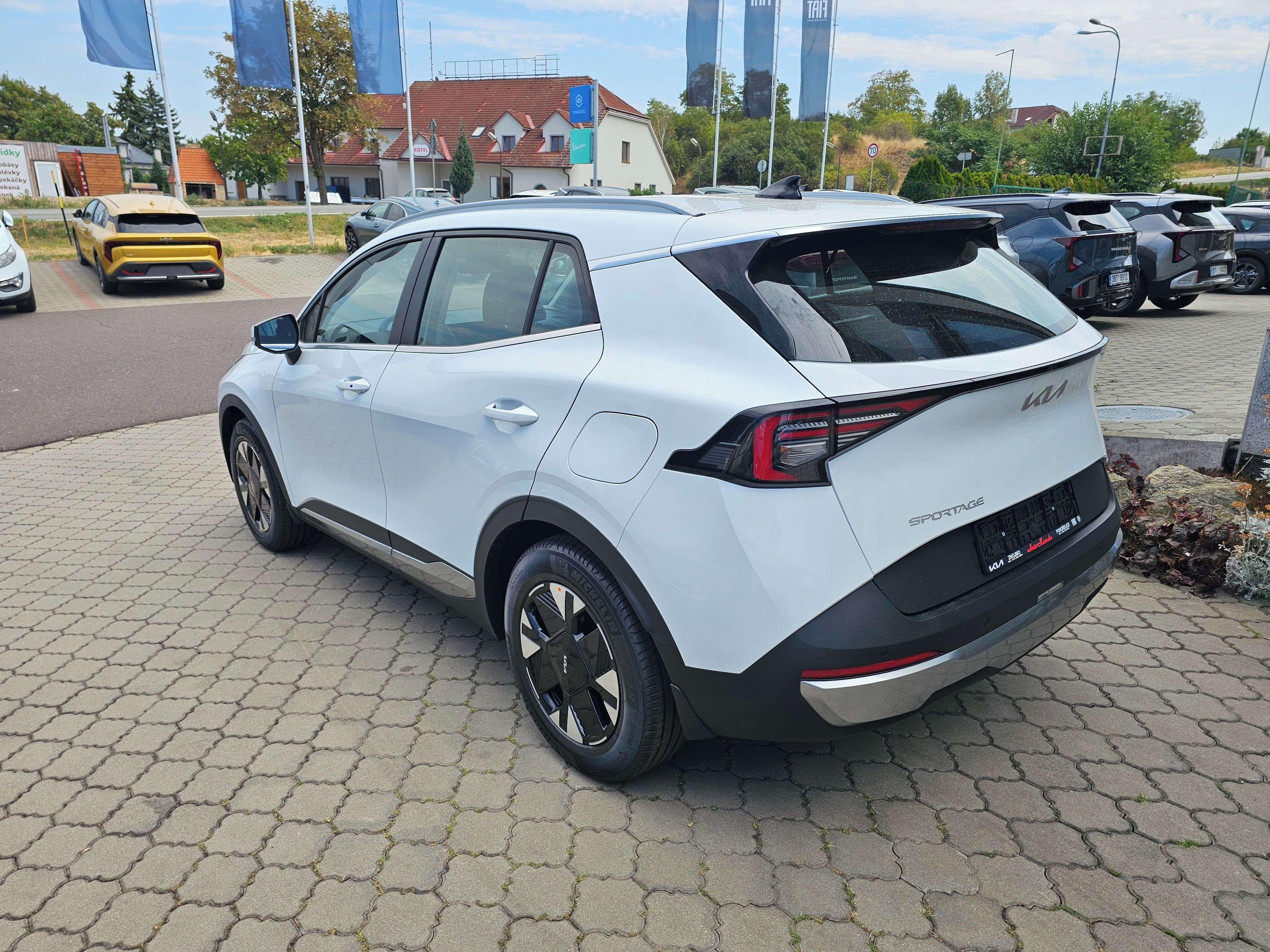Kia Sportage, 1,6 T-GDi 4x2 7DCT EXCLUSIVE - fotka 3