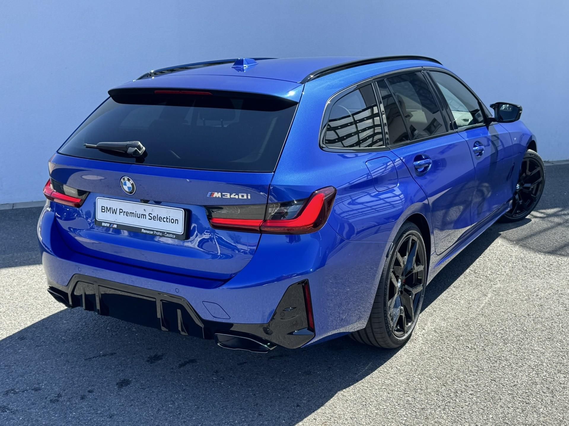 BMW Řada 3, M340i xDrive Touring - fotka 2