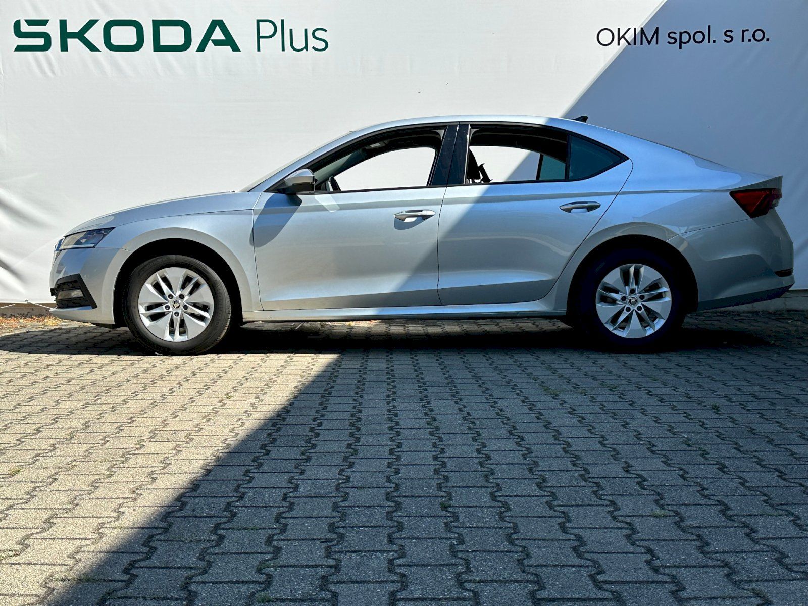 Škoda Octavia, 2.0 TDI 85kW Ambition DSG - fotka 3