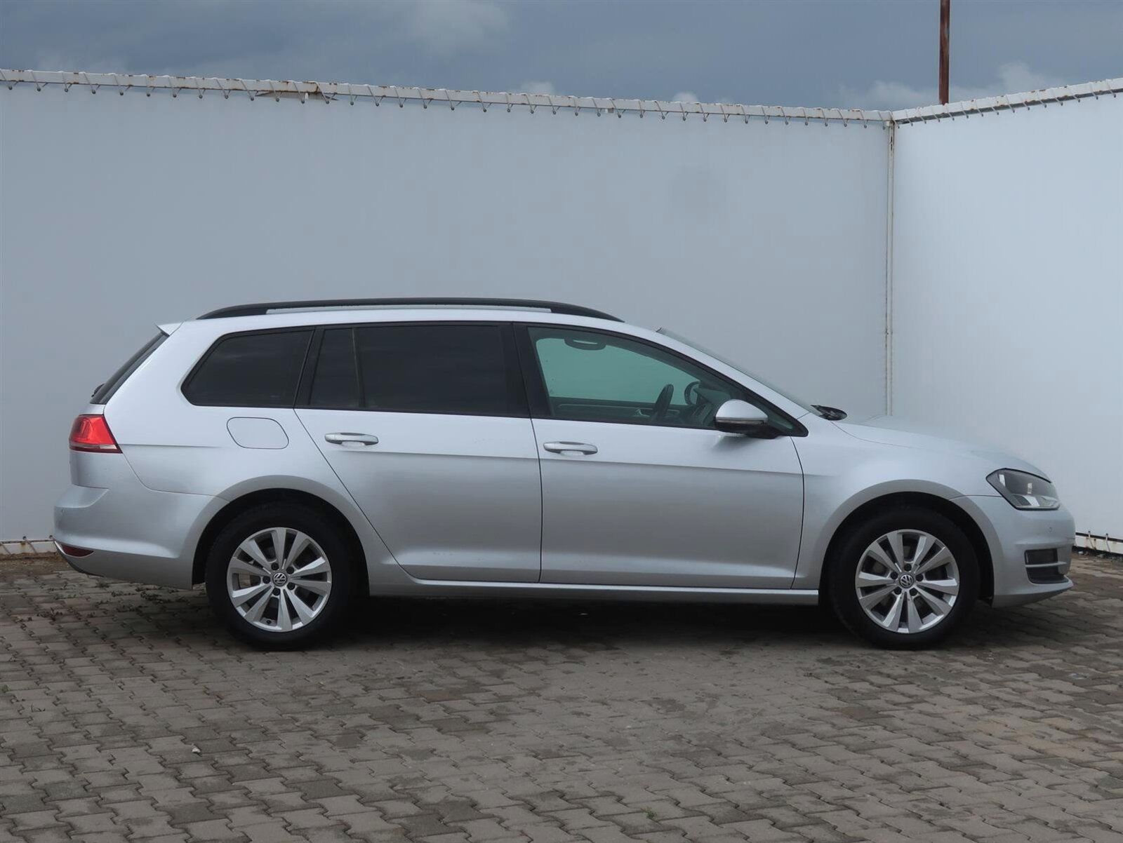 Volkswagen Golf, 1.6 TDI, Automat - fotka 6
