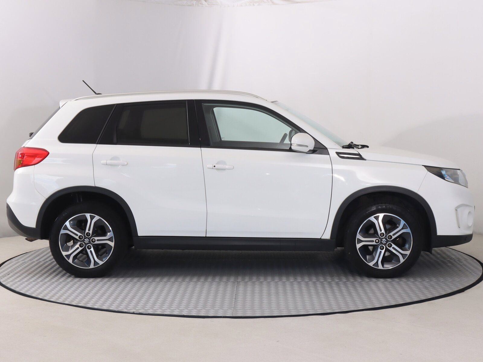 Suzuki Vitara, 1.6 VVT, 4X4, Serv.kniha - fotka 6
