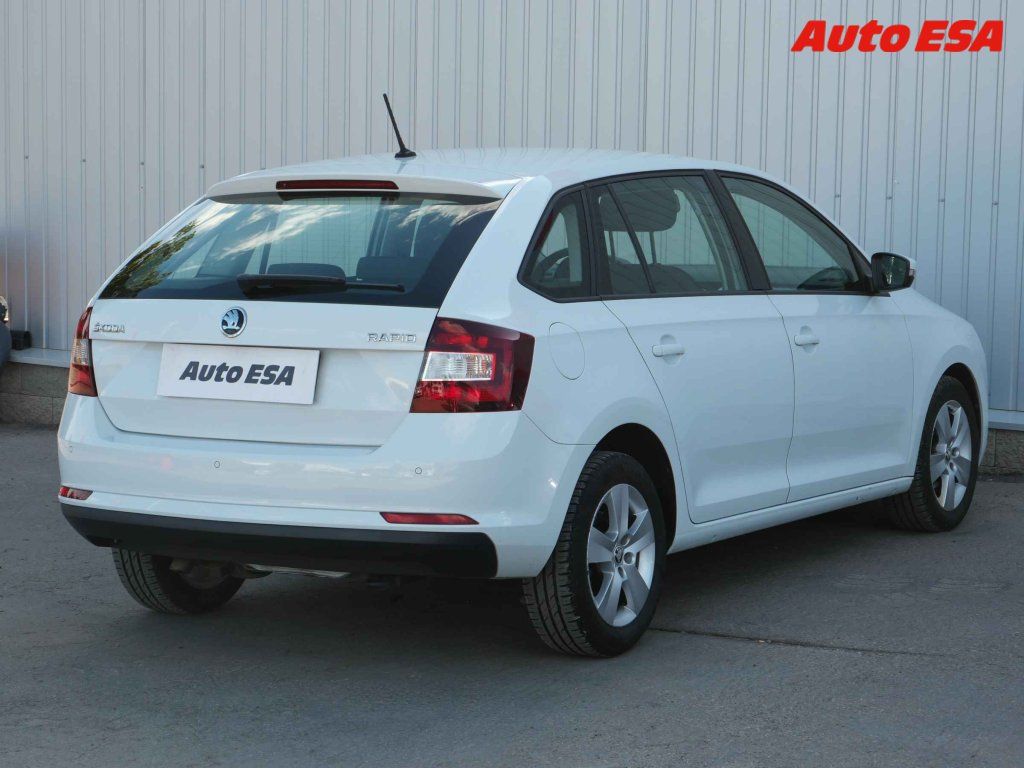 Škoda Rapid, 1.4 TDi,ČR,Ambition - fotka 4