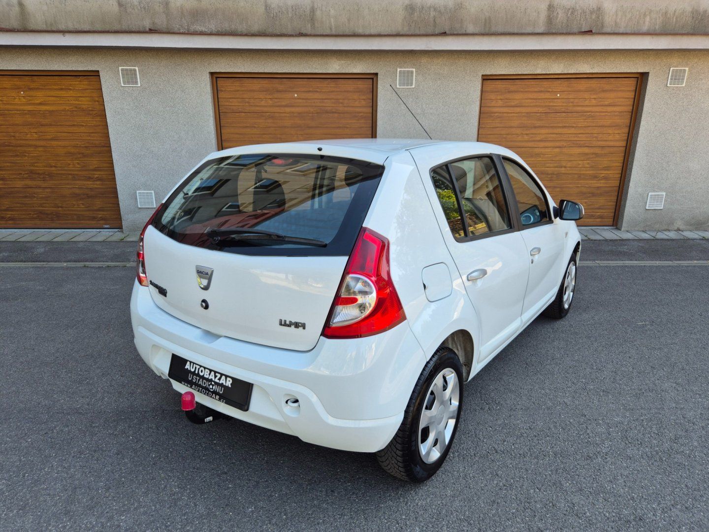 Dacia Sandero, 1.4i 55kW klima Tažné zař. - fotka 5
