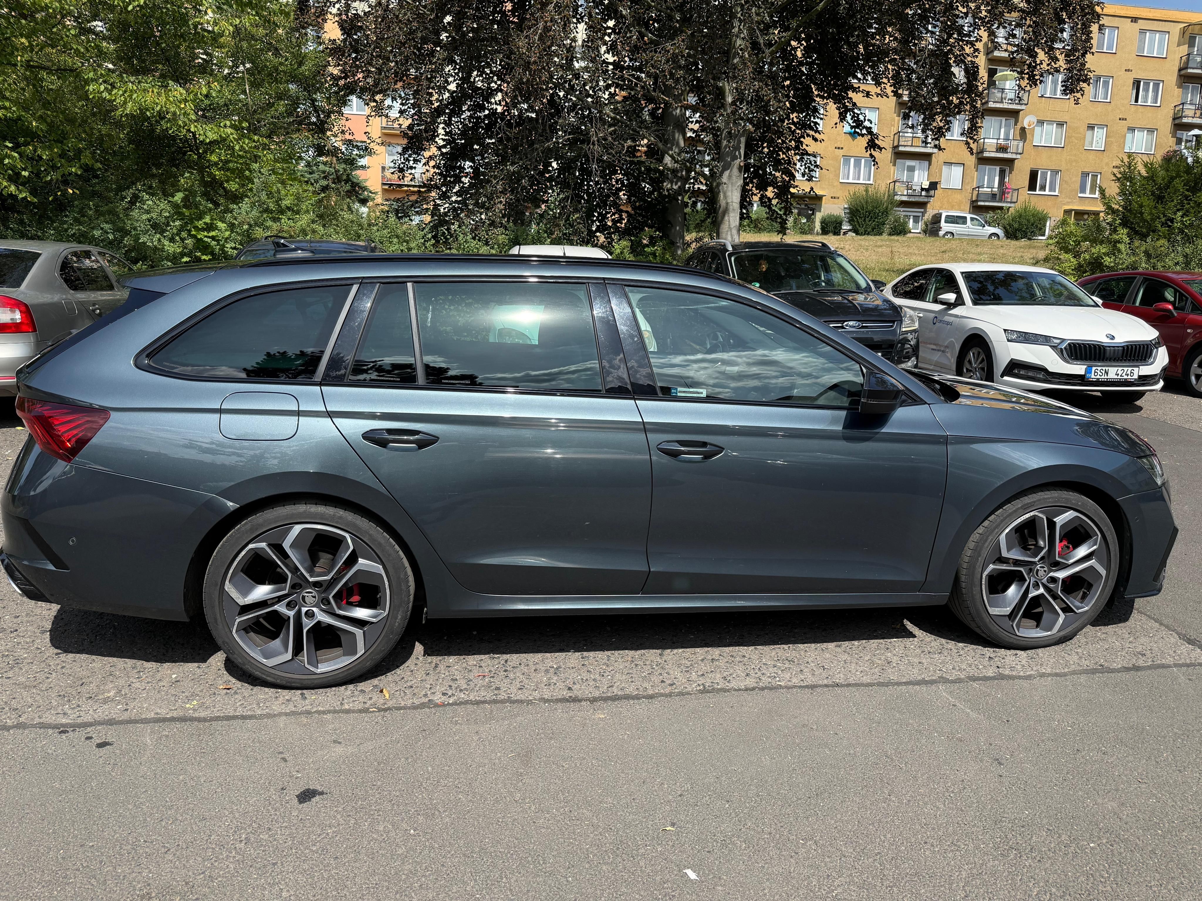 Škoda Octavia, IV RS 2.0TDi 4x4, webasto - fotka 2