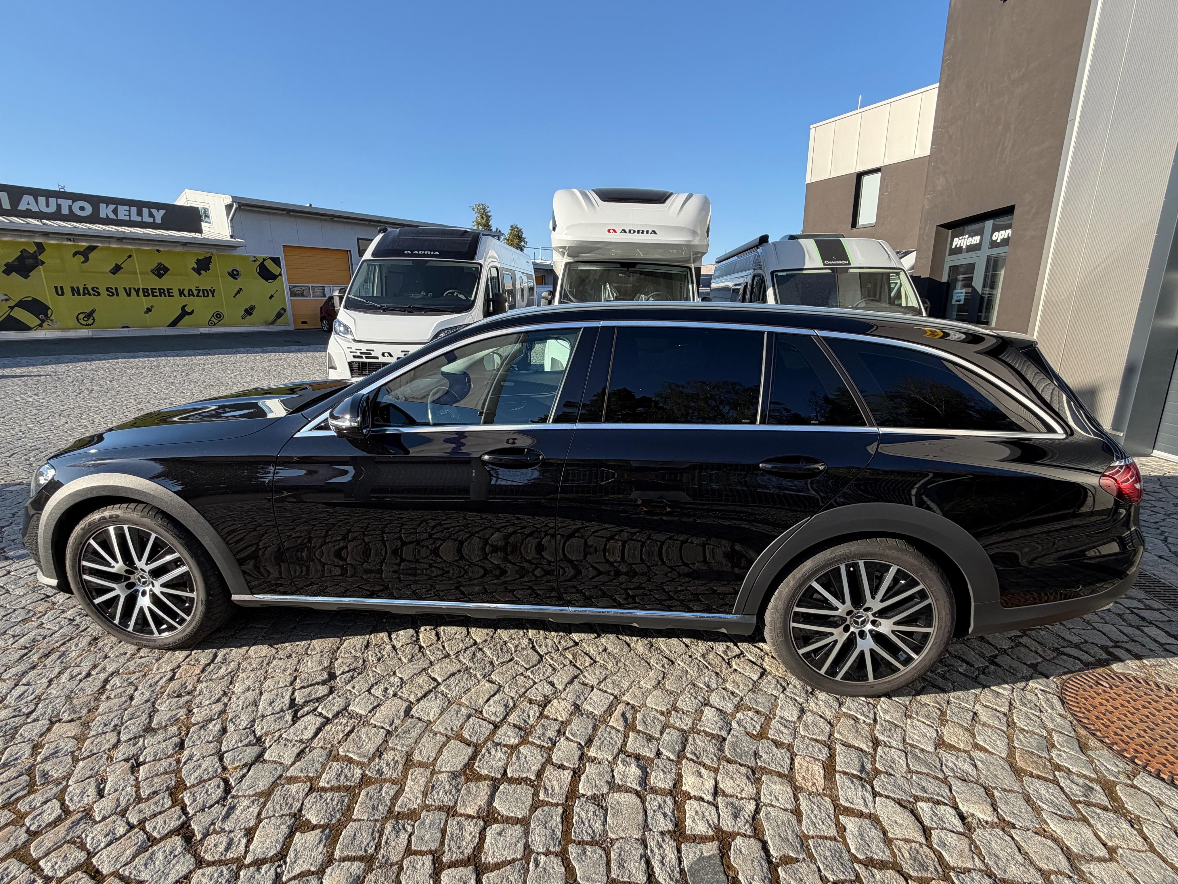 Mercedes-Benz Třídy E, 400 d, 4 MATIC, V ZÁRUCE! - fotka 5