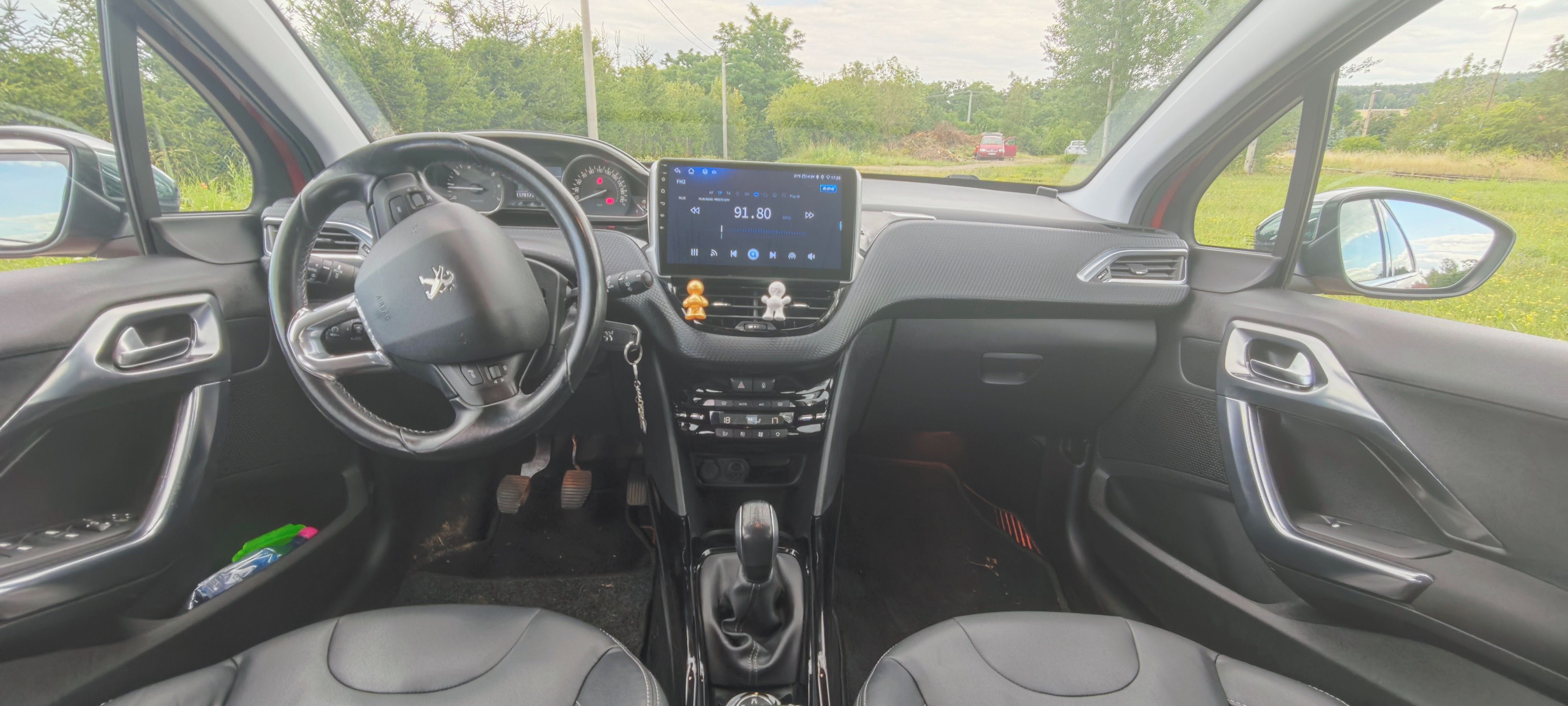 Peugeot 2008, Peugeot 2008 1.2 PurTech 81kw - fotka 5
