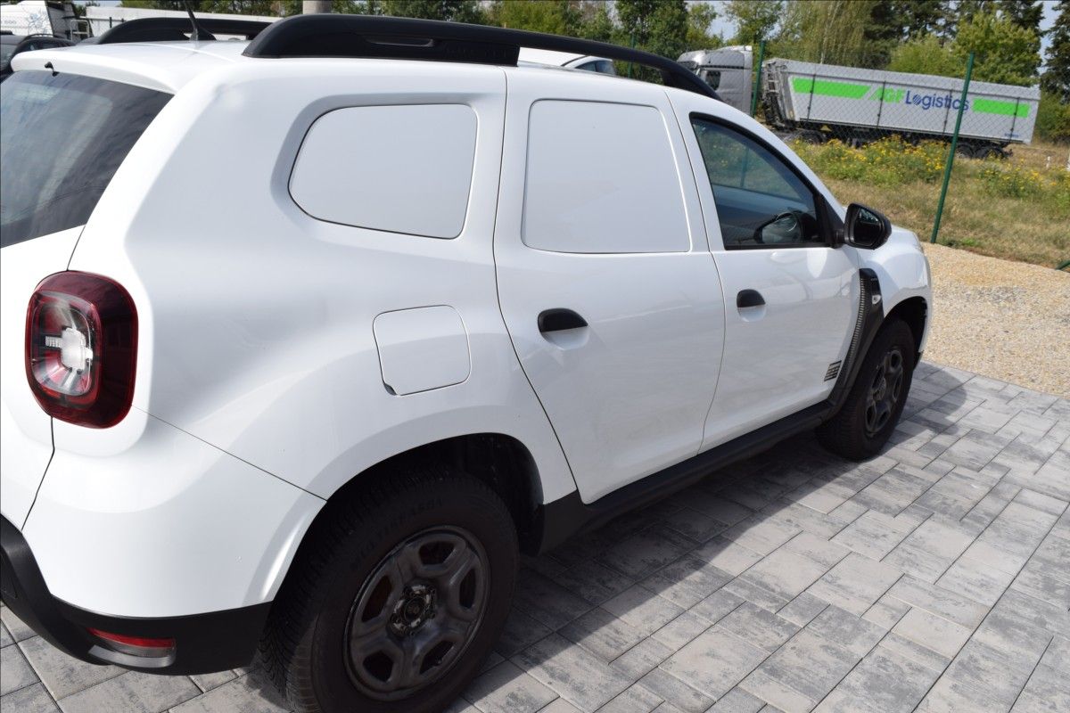 Dacia Duster, 1,6 i 84KW 4X4 TAŽNÉ NOVÁ STK - fotka 5