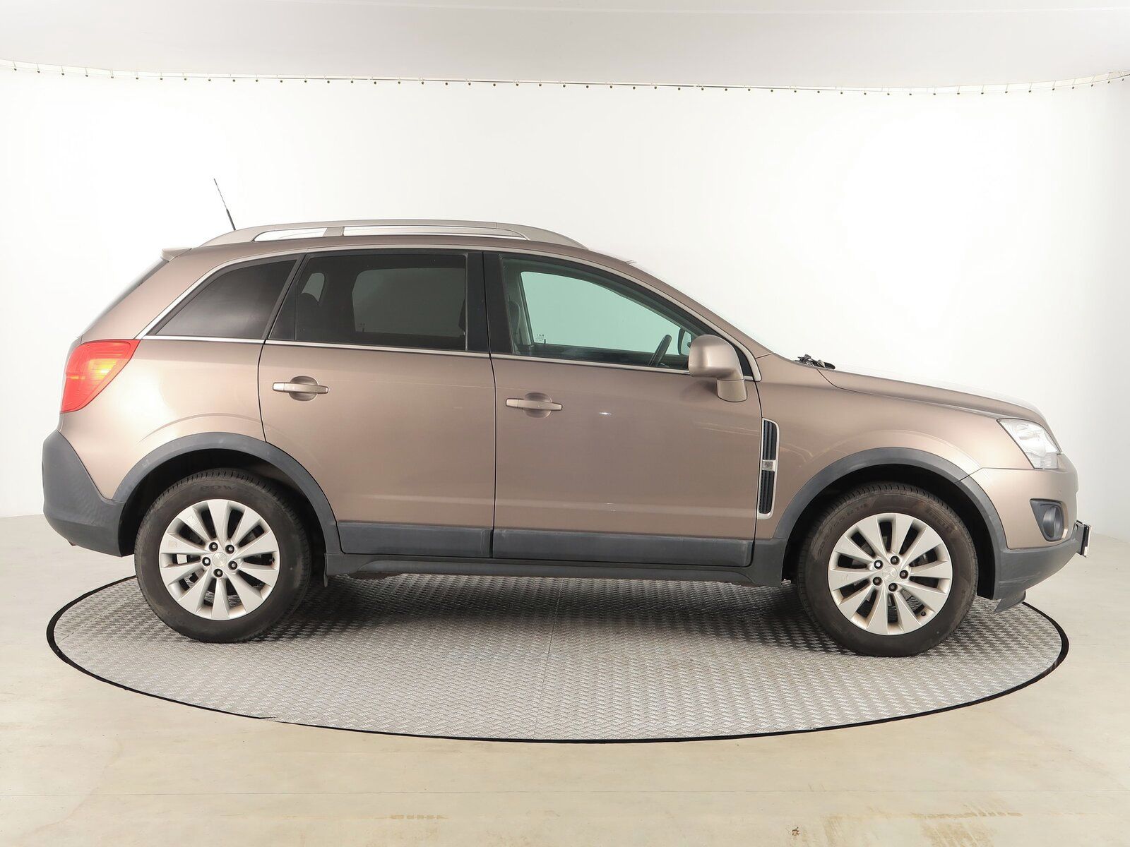 Opel Antara, 2.2 CDTI, 4X4 - fotka 6