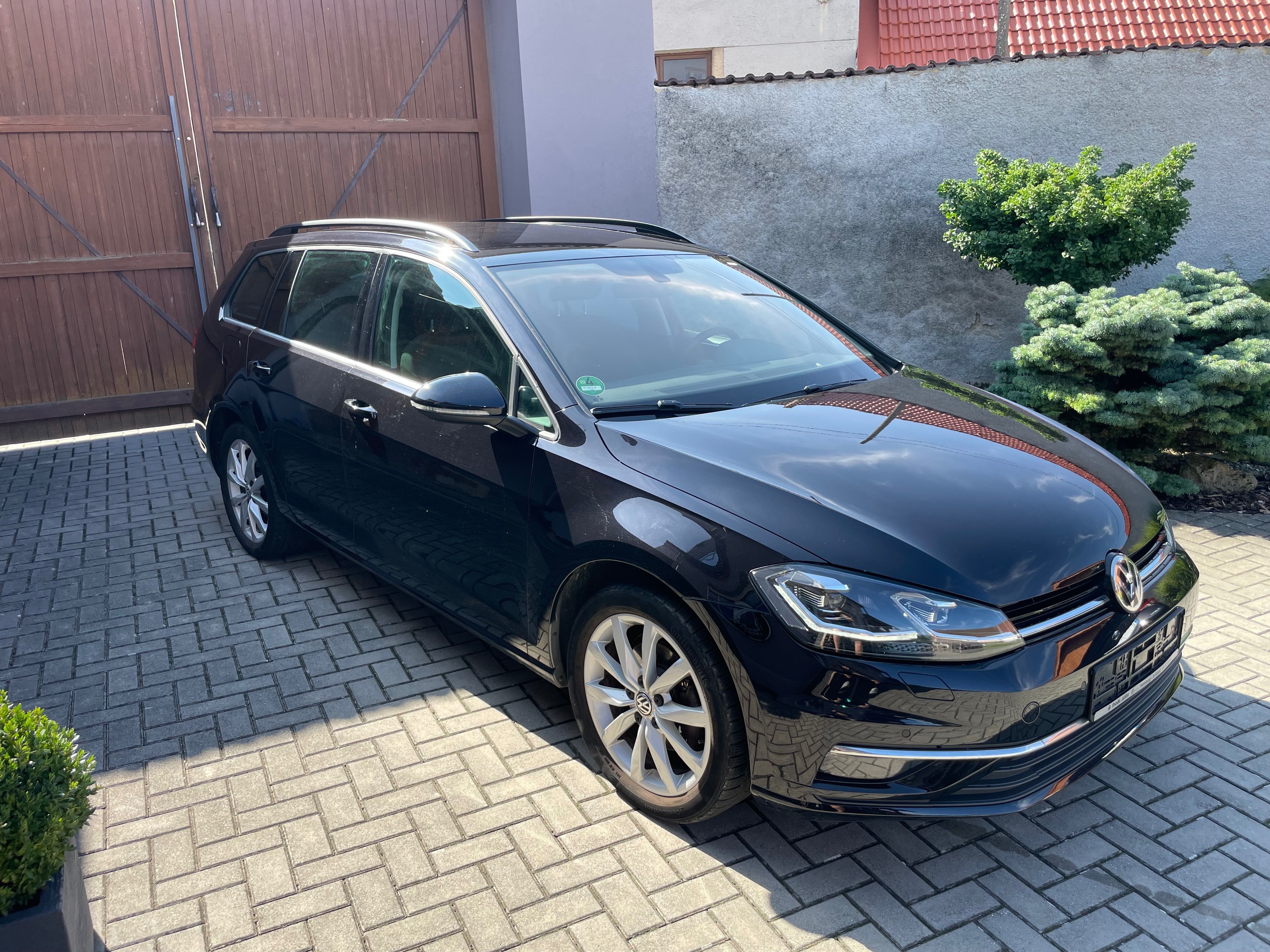 Volkswagen Golf, VII 1.4 TSI 92kw Highline TOP - fotka 2