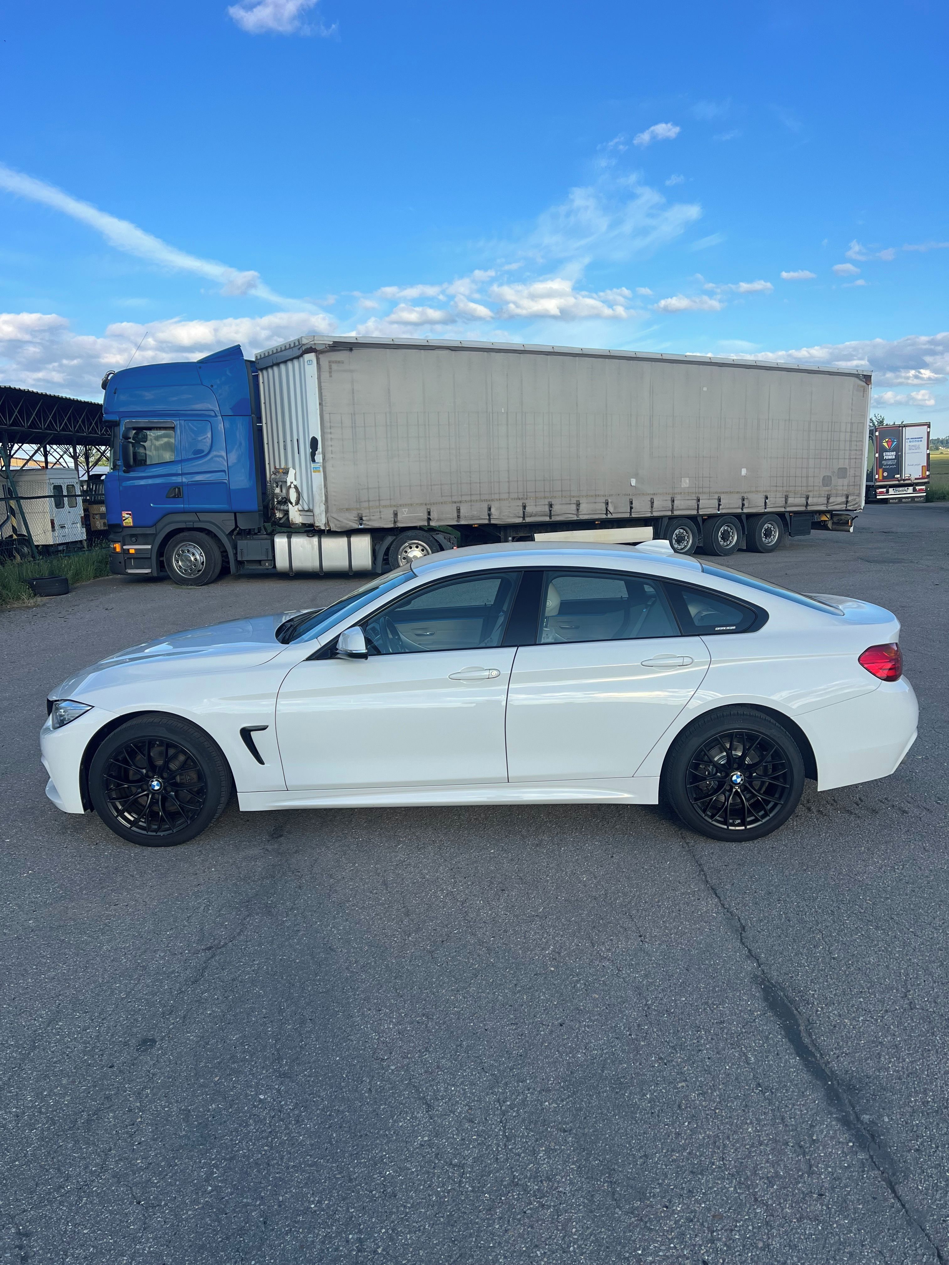 BMW Řada 4, BMW 430i xDrive Gran Coupé - fotka 4