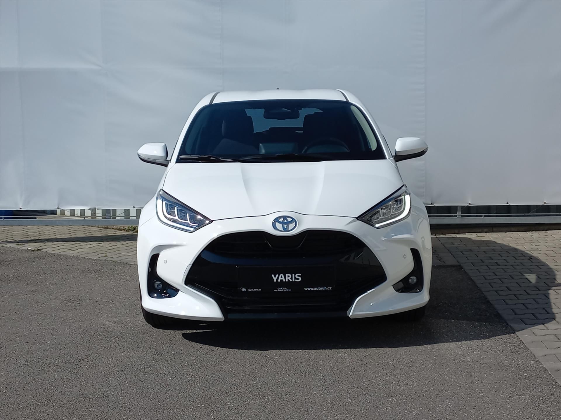 Toyota Yaris, 1,5 Hybrid e-CVT 116k  Style - fotka 4