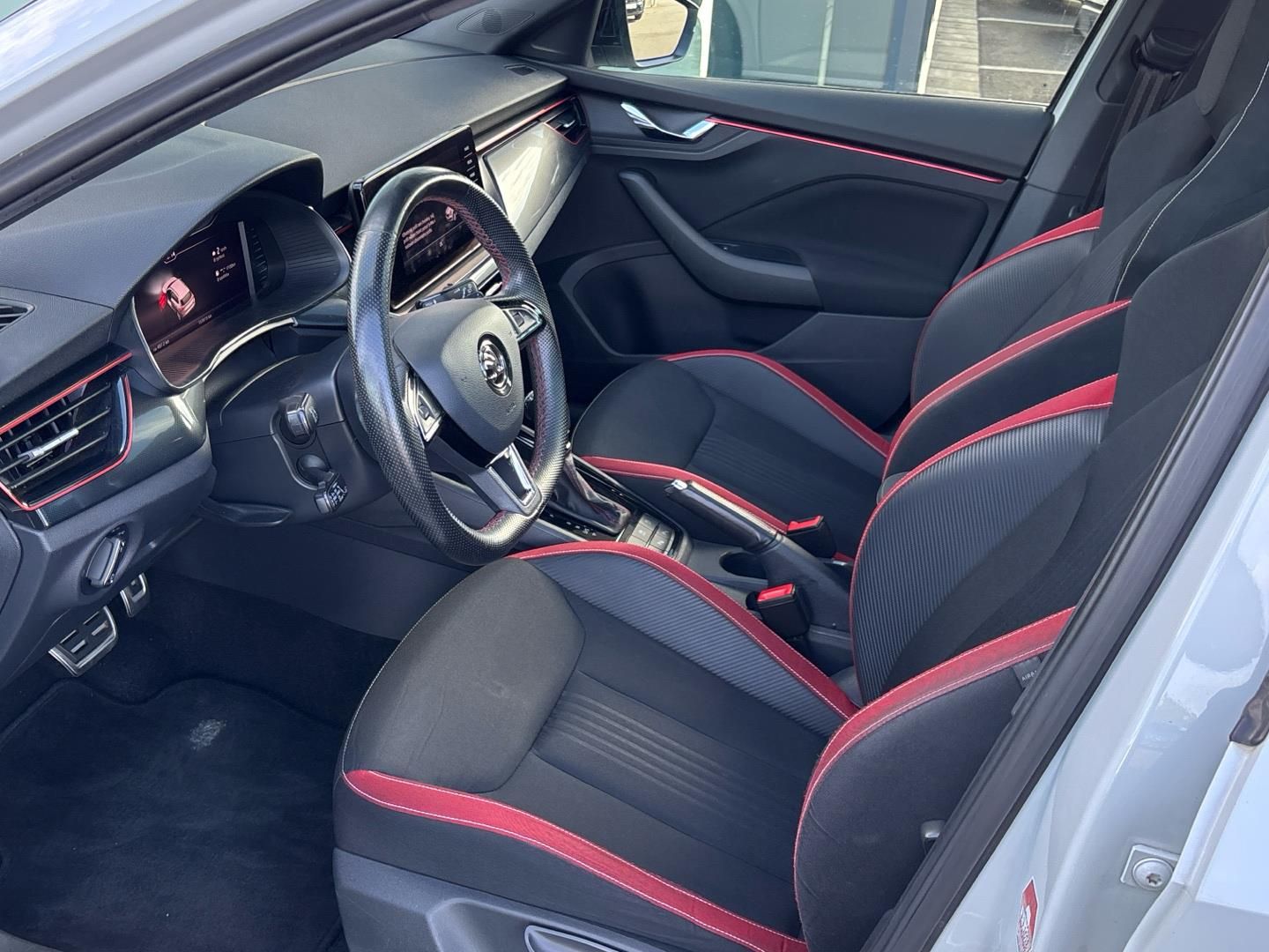 Škoda Kamiq, 1.6 TDI / 85 kW Monte Carlo - fotka 6